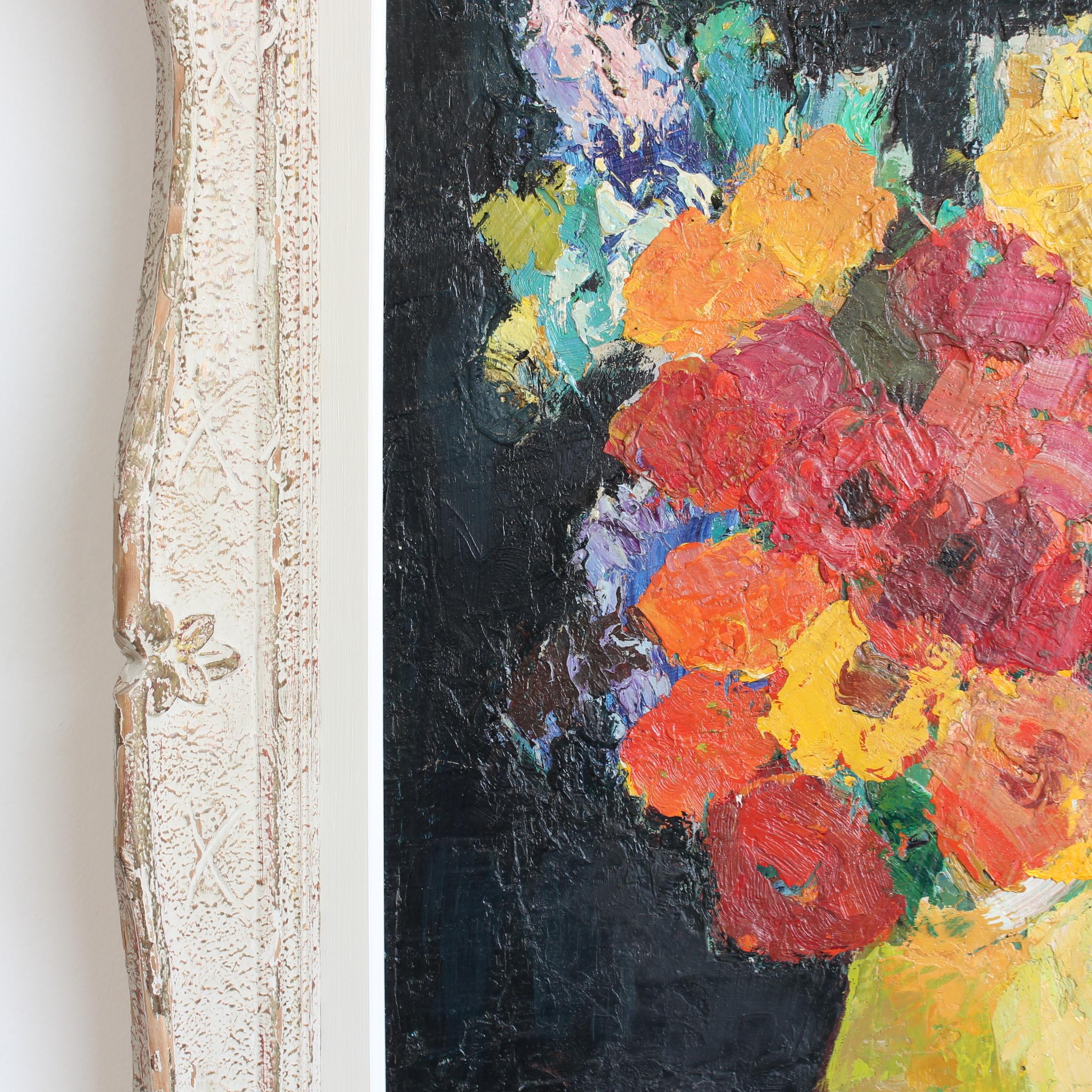 Bouquet in Yellow Vase For Sale 10