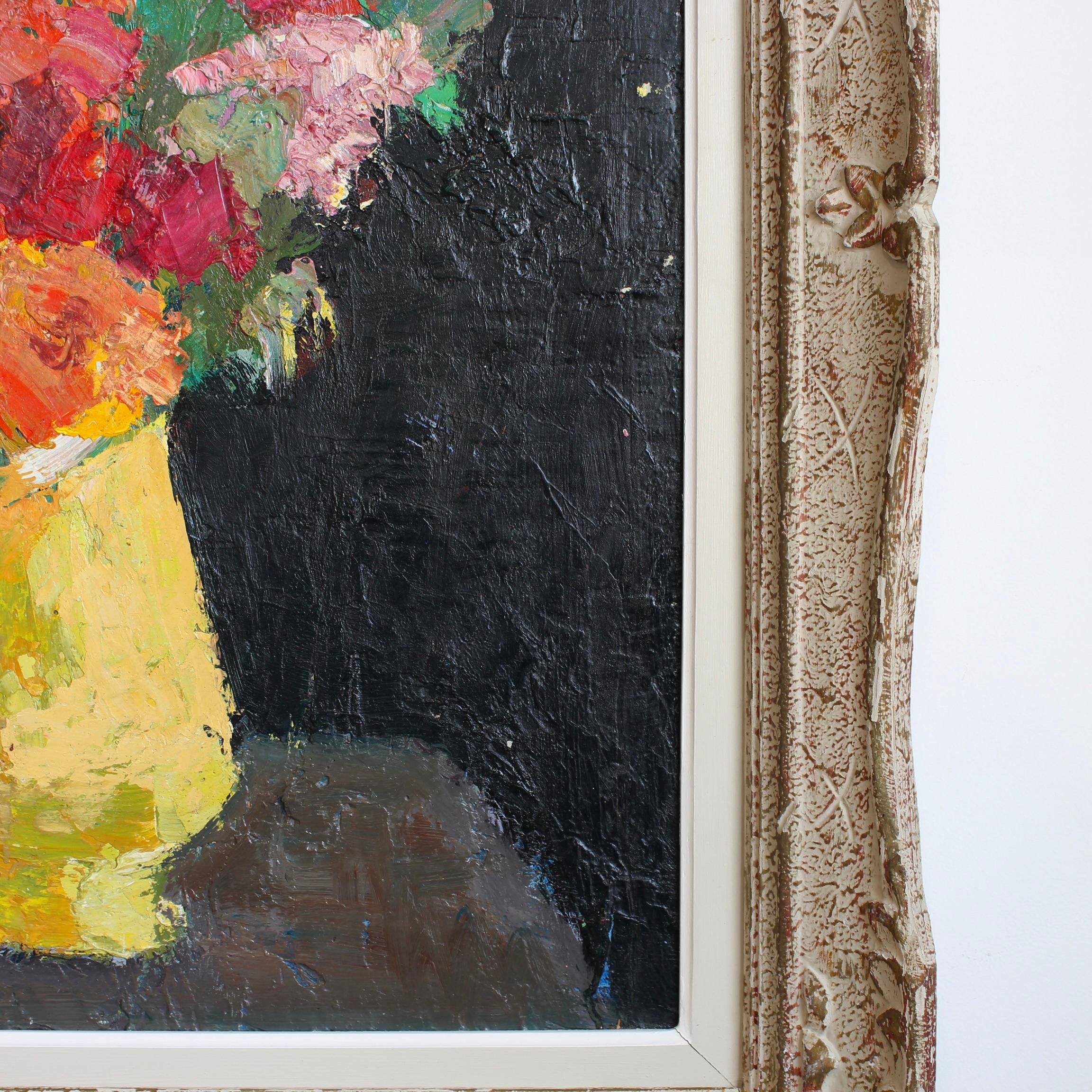 Bouquet in Yellow Vase For Sale 3