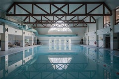 Architectural photo of a pool in British hotel by Anna Dobrovolskaya-Mints