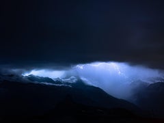 Lightning Storm Over Matterhorn: Nachthimmel-Foto