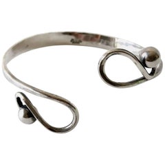 Anna Greta Eker Bracelet moderniste norvégien à accoudoirs supérieurs en argent sterling