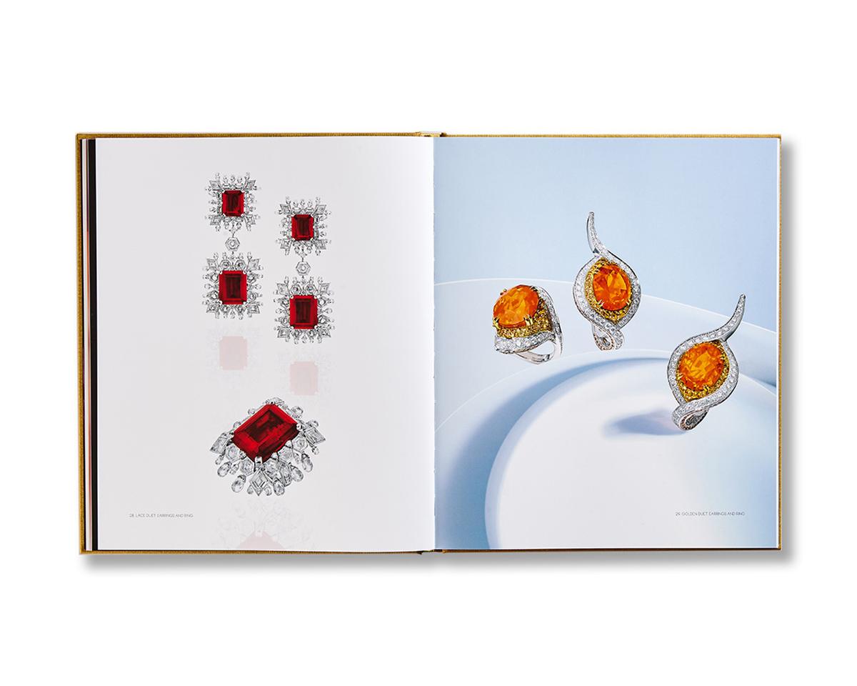 Paper Anna Hu: Symphony of Jewels Opus II Book by Janet Zapata with Sarah Davis For Sale