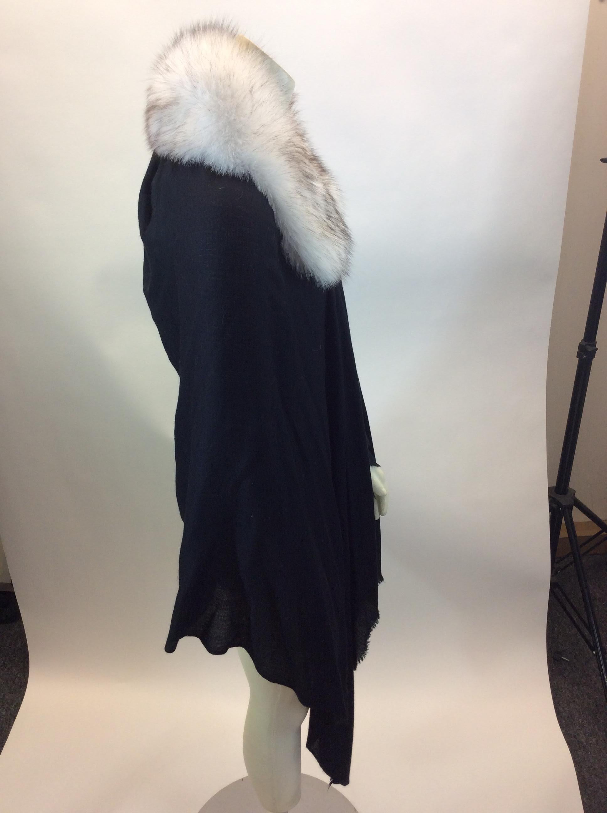 Women's Anna Irion Black Shawl with Fur Collar NWT For Sale