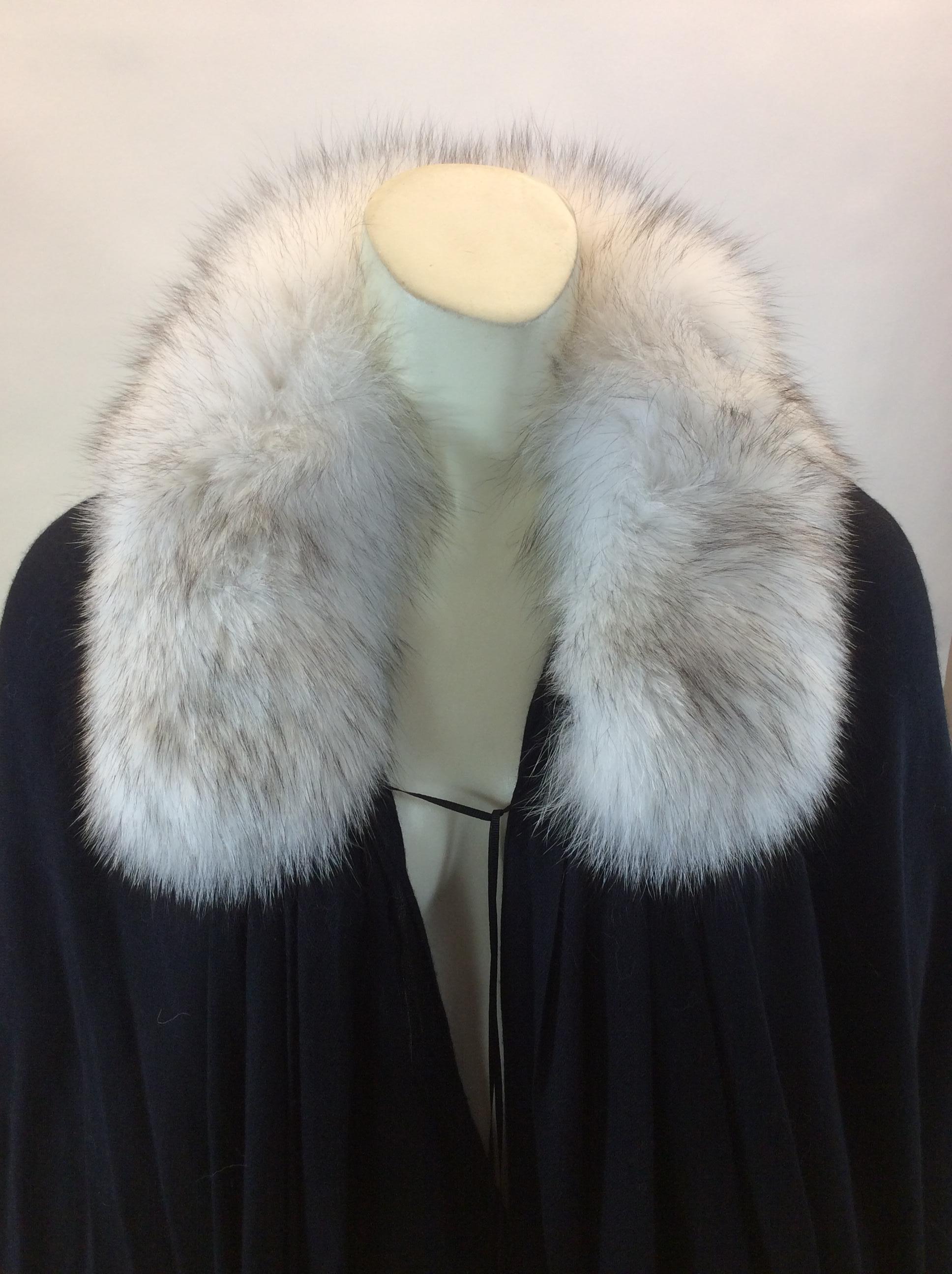 Anna Irion Black Shawl with Fur Collar NWT For Sale 1