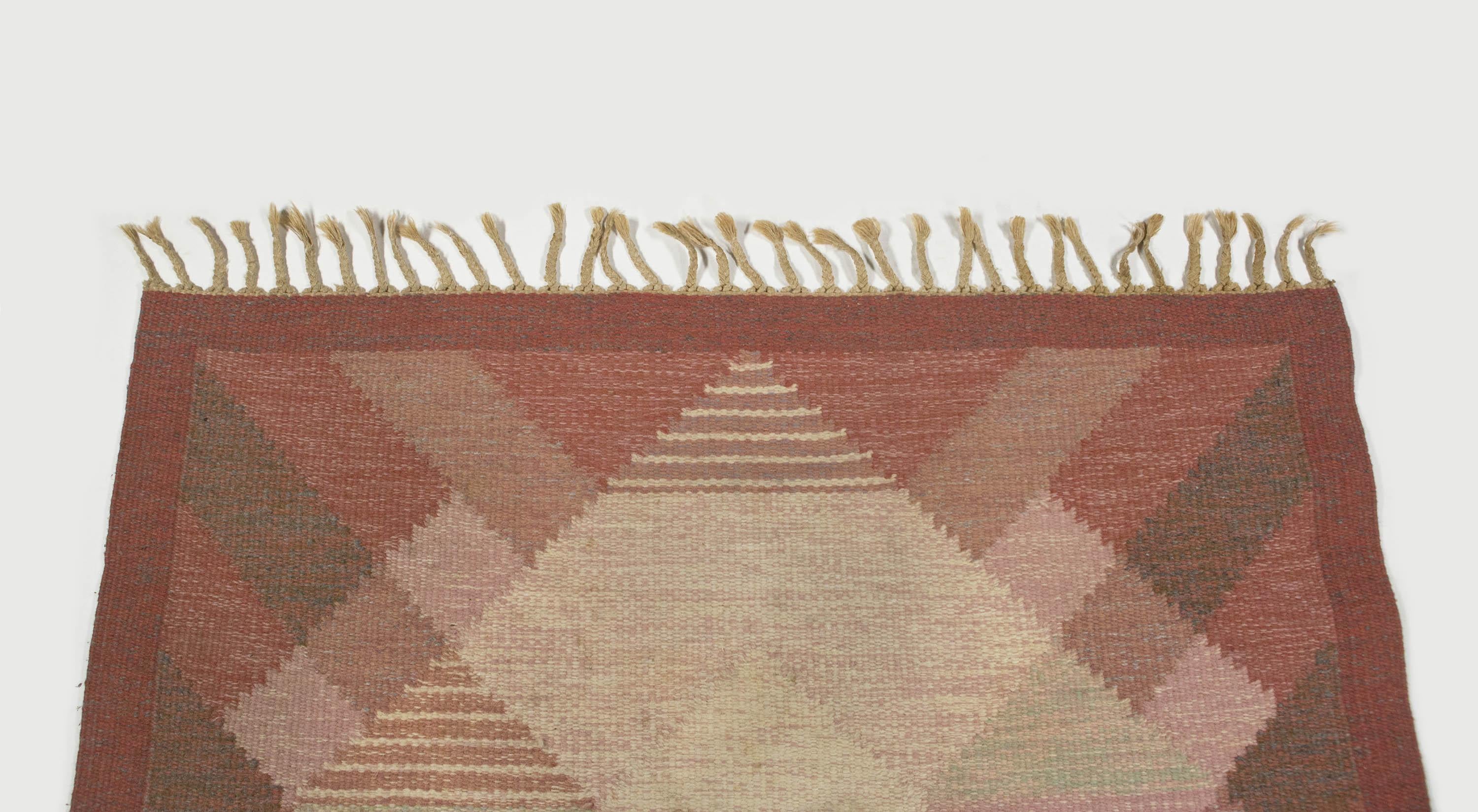 Anna Johanna Ångström Swedish Rölakan Rug with Pink Geometric Pattern, 1960's 2