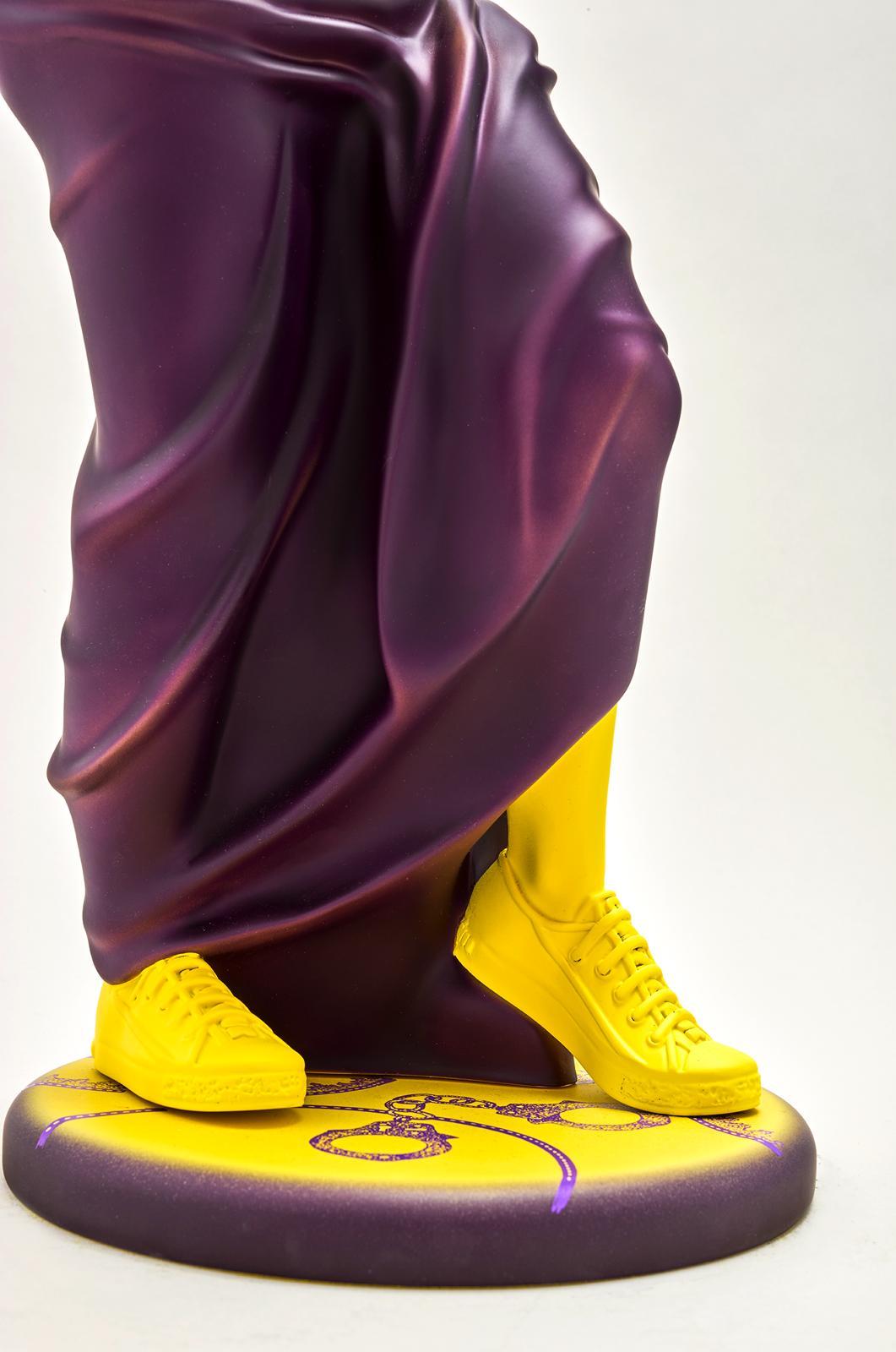 Minnie Mello Yellow  - Pop Art Sculpture by Anna Kara