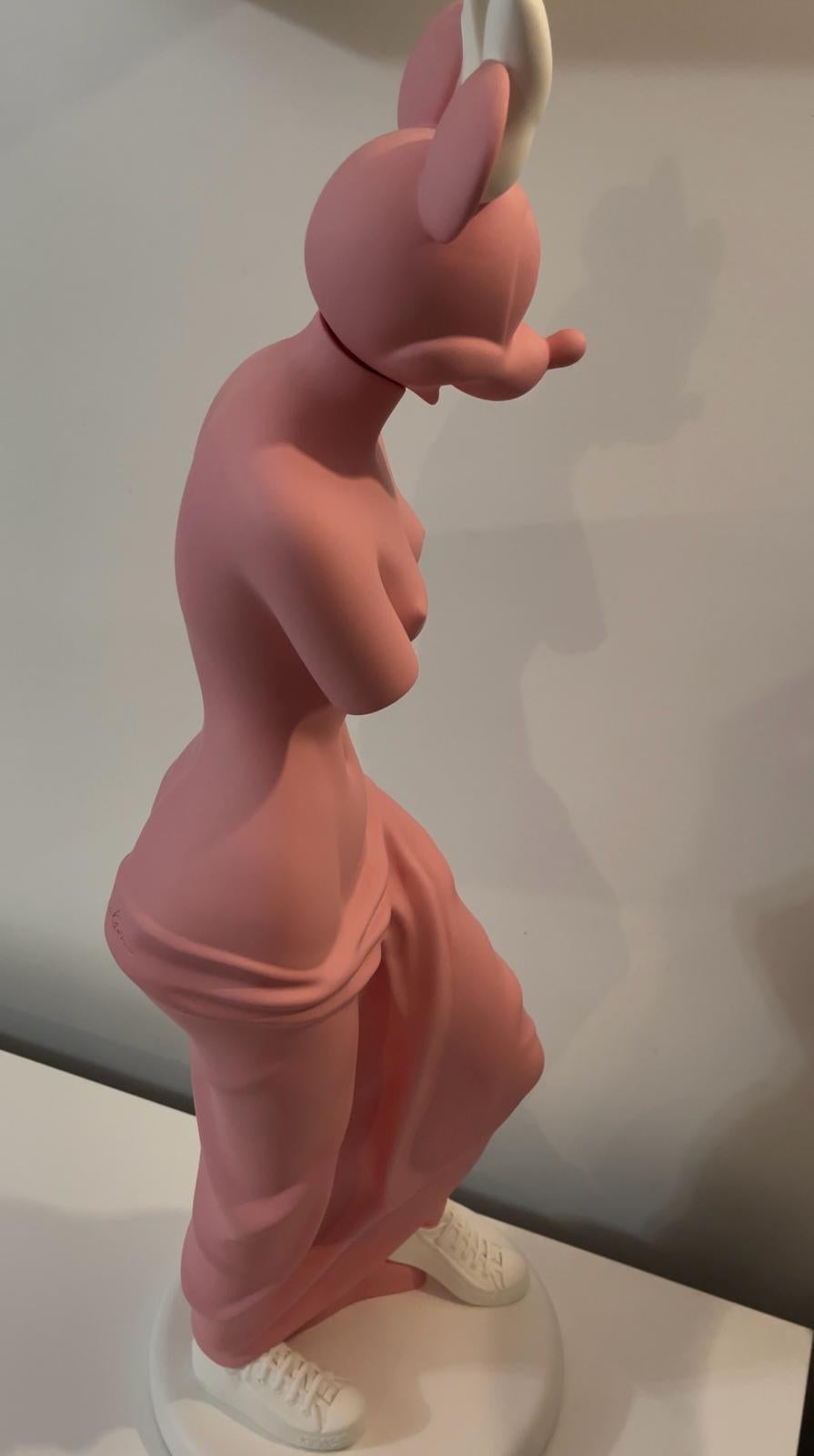 Minnie Mellow Pink - Sculpture by Anna Kara