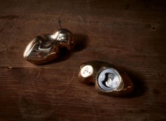 Anna Karlin-Flaschenöffner 01