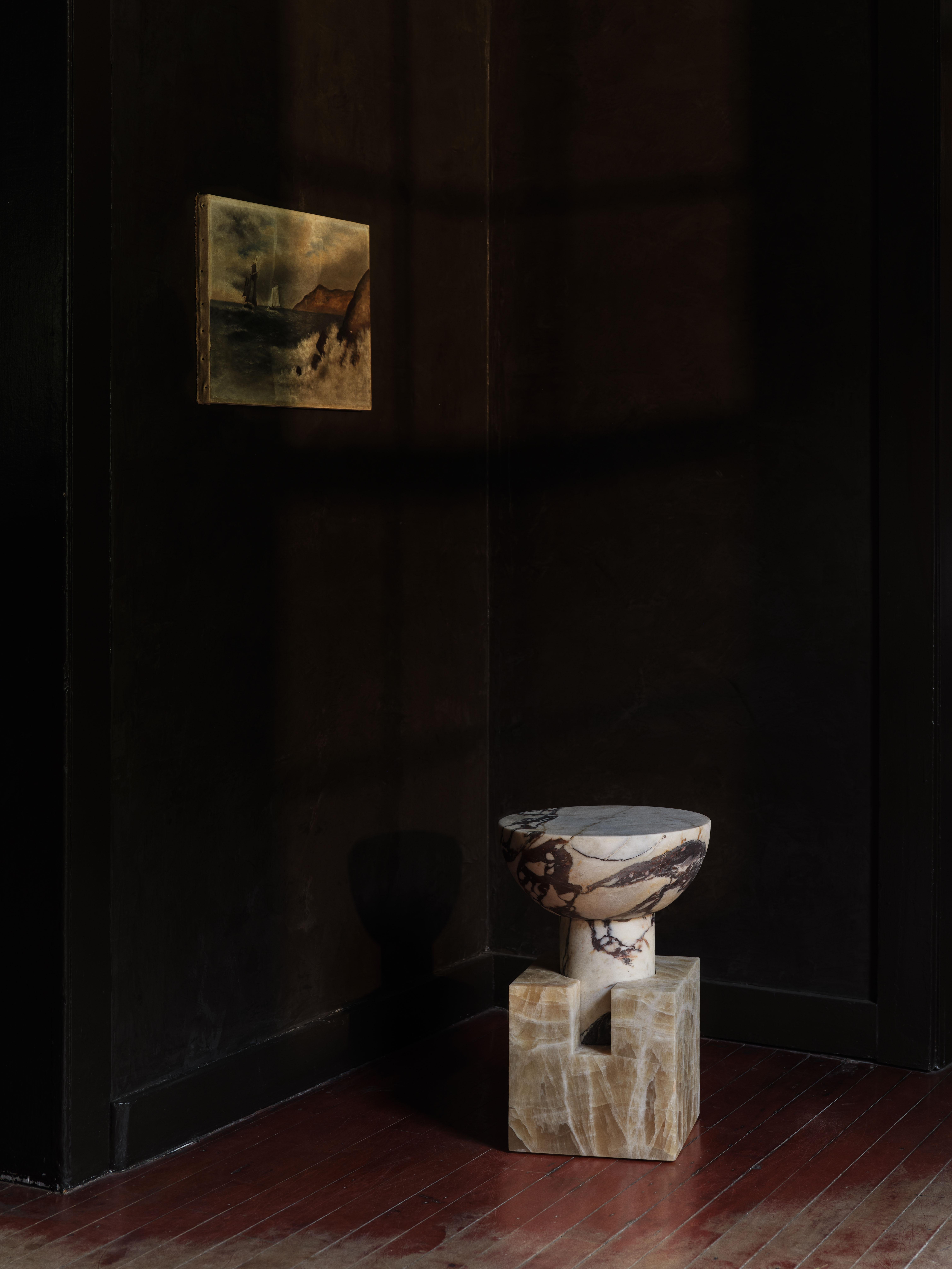 Américain Table d'appoint en marbre Anna Karlin, A en vente