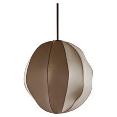 Ciondolo a forma di globo di gelso di Anna Karlin - Grande