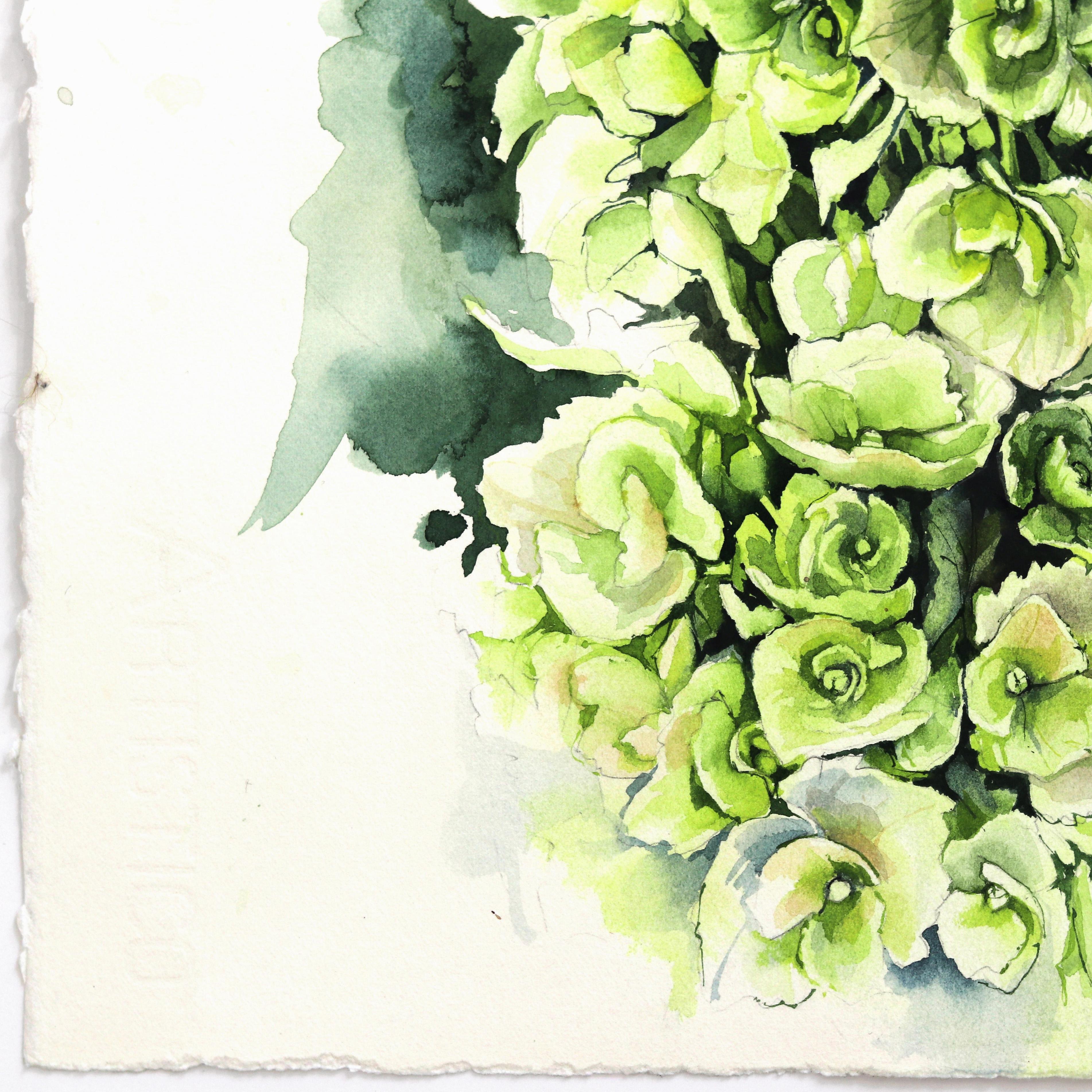 Ortensie verdi e bianche - Natura morta floreale dipinta ad acquerello - Abstract Painting Beige di Anna Kudriashova