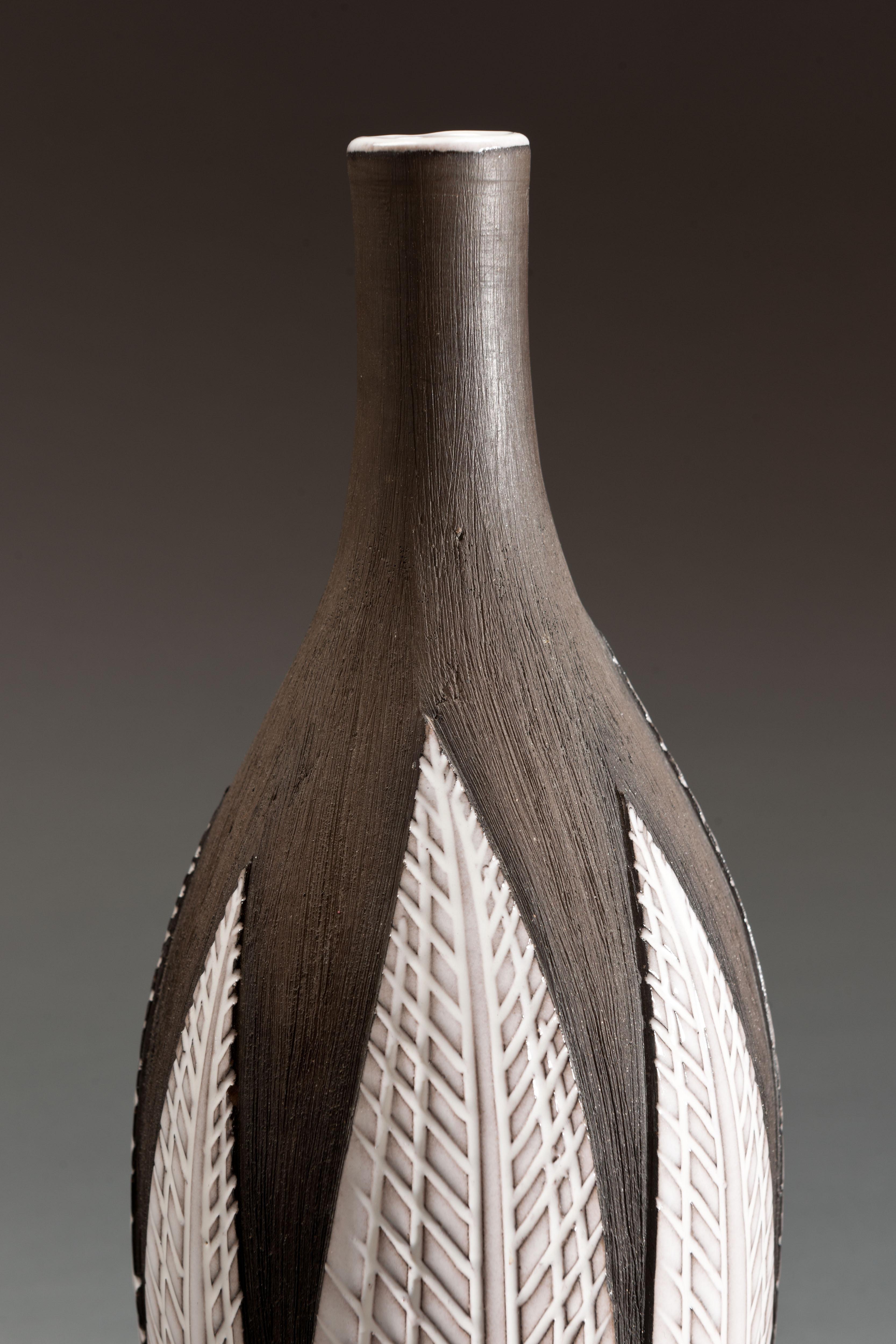 Anna-Lisa Thomson Ceramic 'Paprika' Vases (3) by Upsala Ekeby For Sale 5