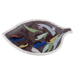 Anna-Lisa Thomson for Upsala-Ekeby. Large ceramic dish with fish