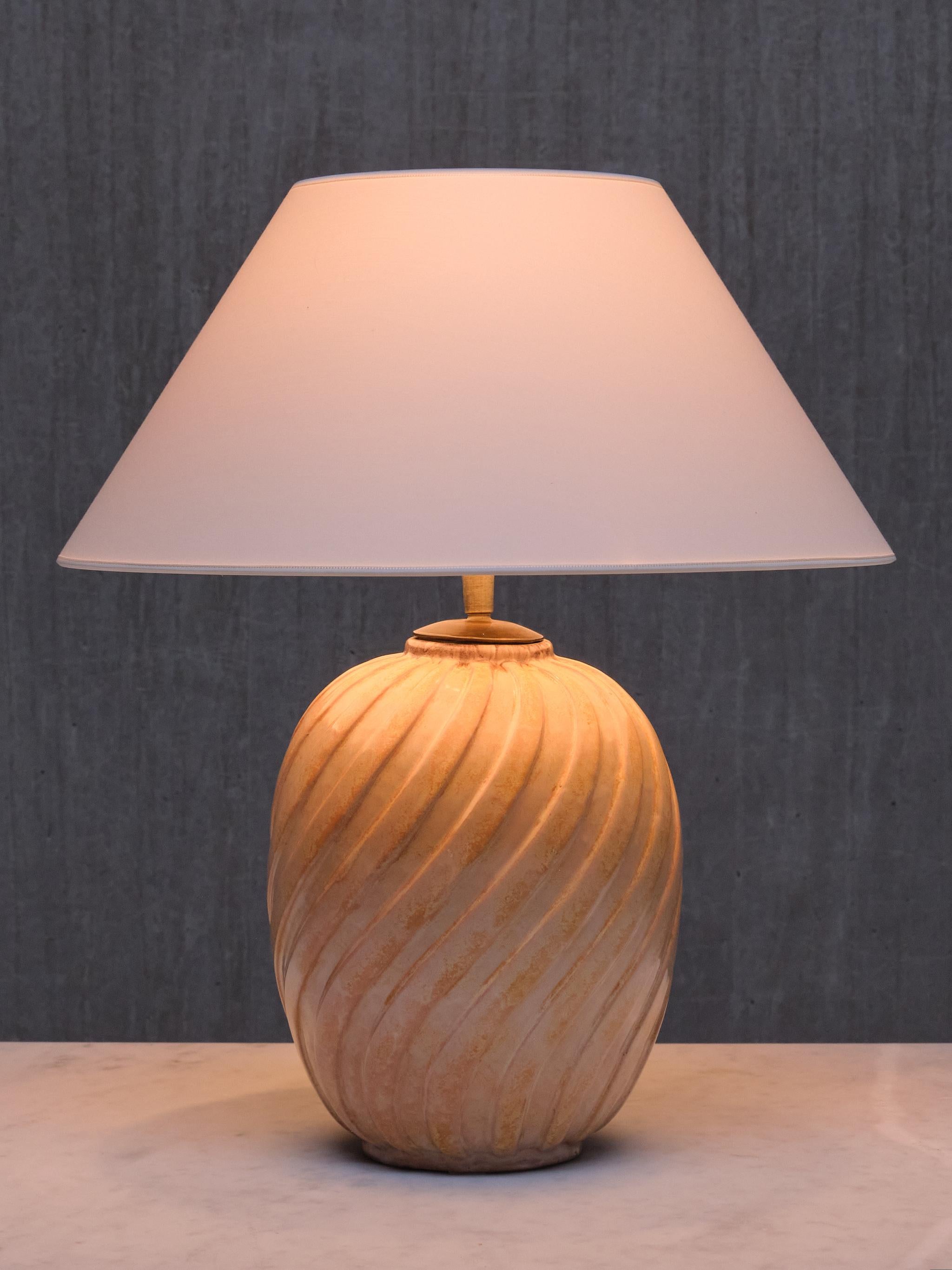 Anna-Lisa Thomson, glasierte Keramik-Tischlampe, Upsala Ekeby, Schweden, 1940er Jahre im Zustand „Gut“ in The Hague, NL