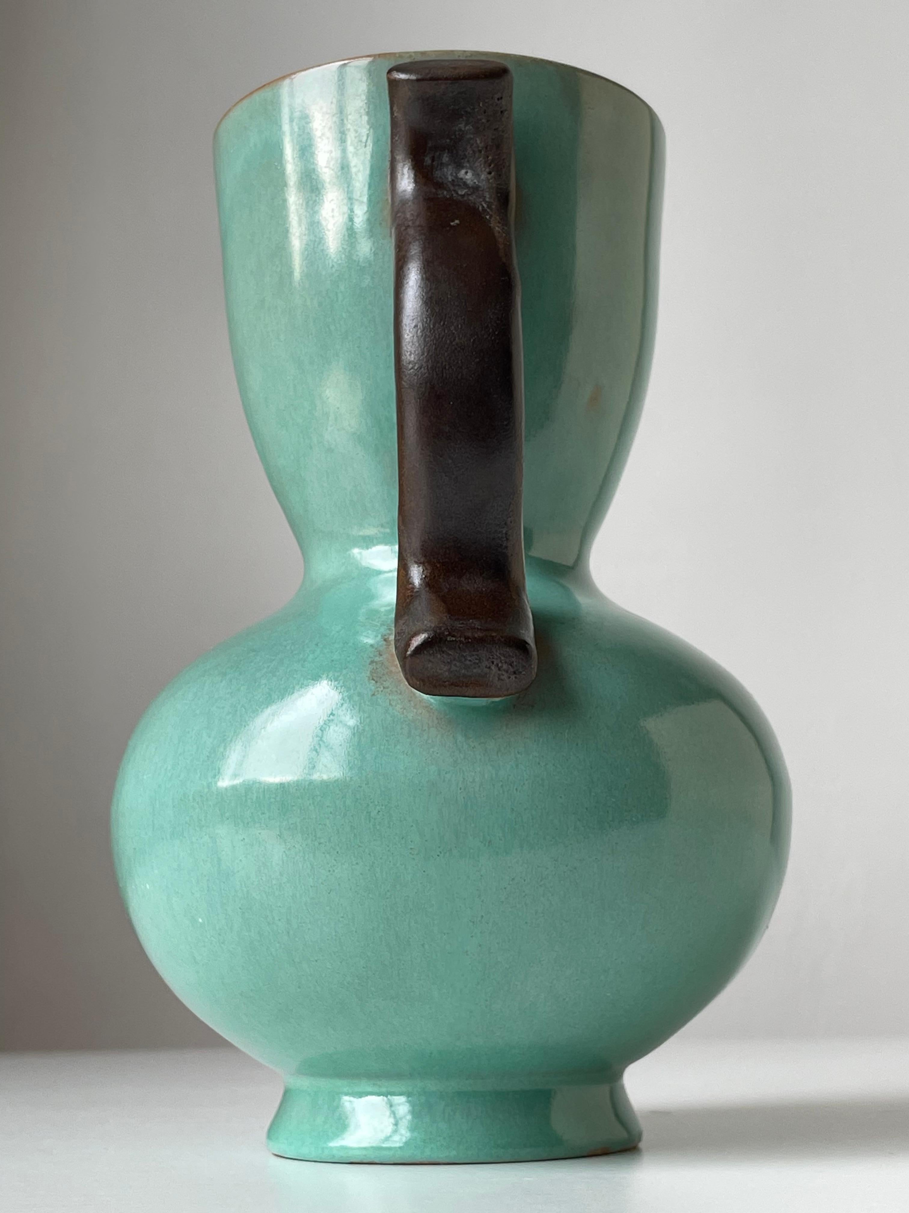 Anna-Lisa Thomson 1940s Green Ceramic Vase, Upsala Ekeby, Sweden For Sale 3