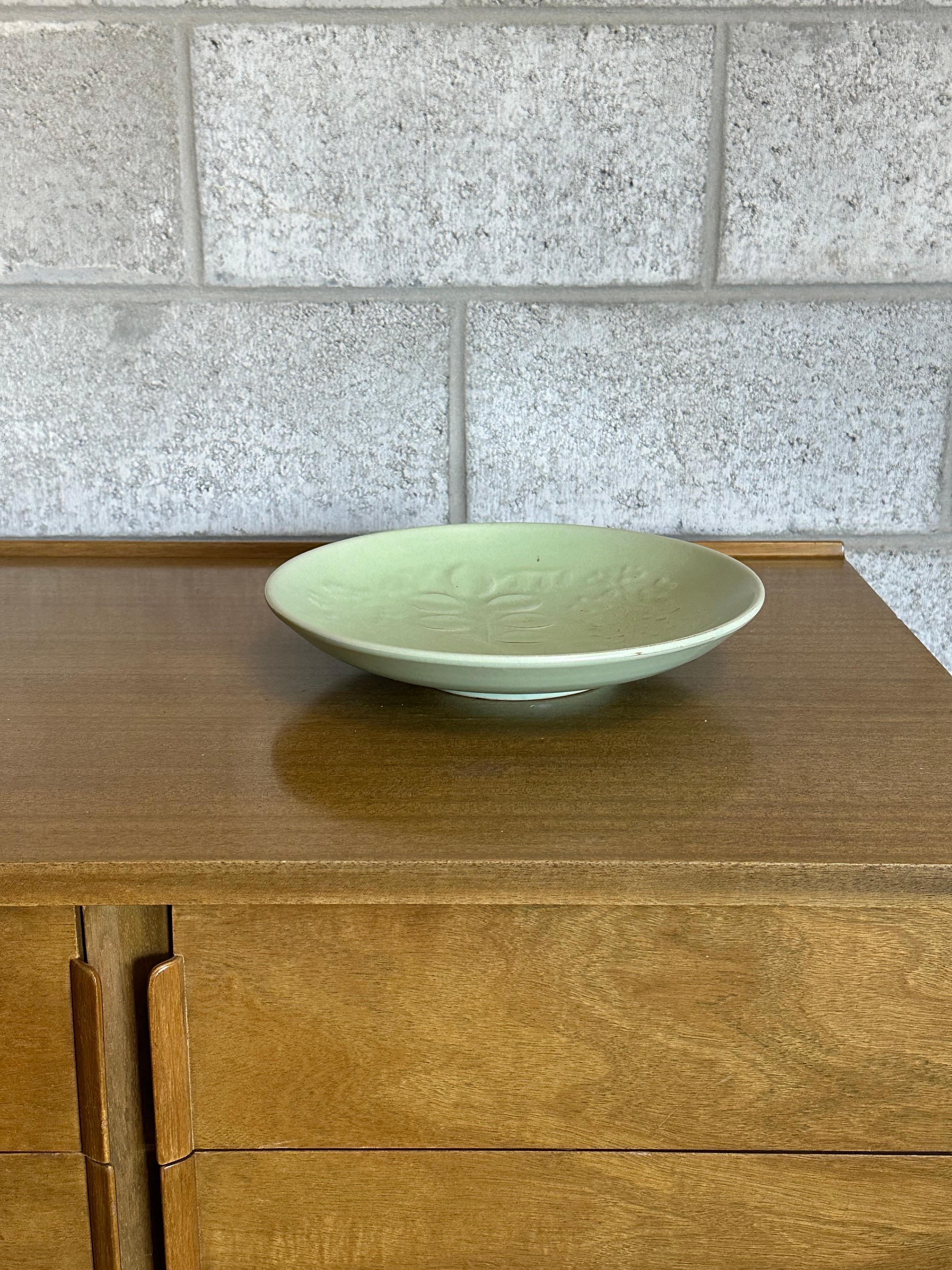 Ceramic Anna Lisa Thomson Large Plate or Low Bowl For Sale