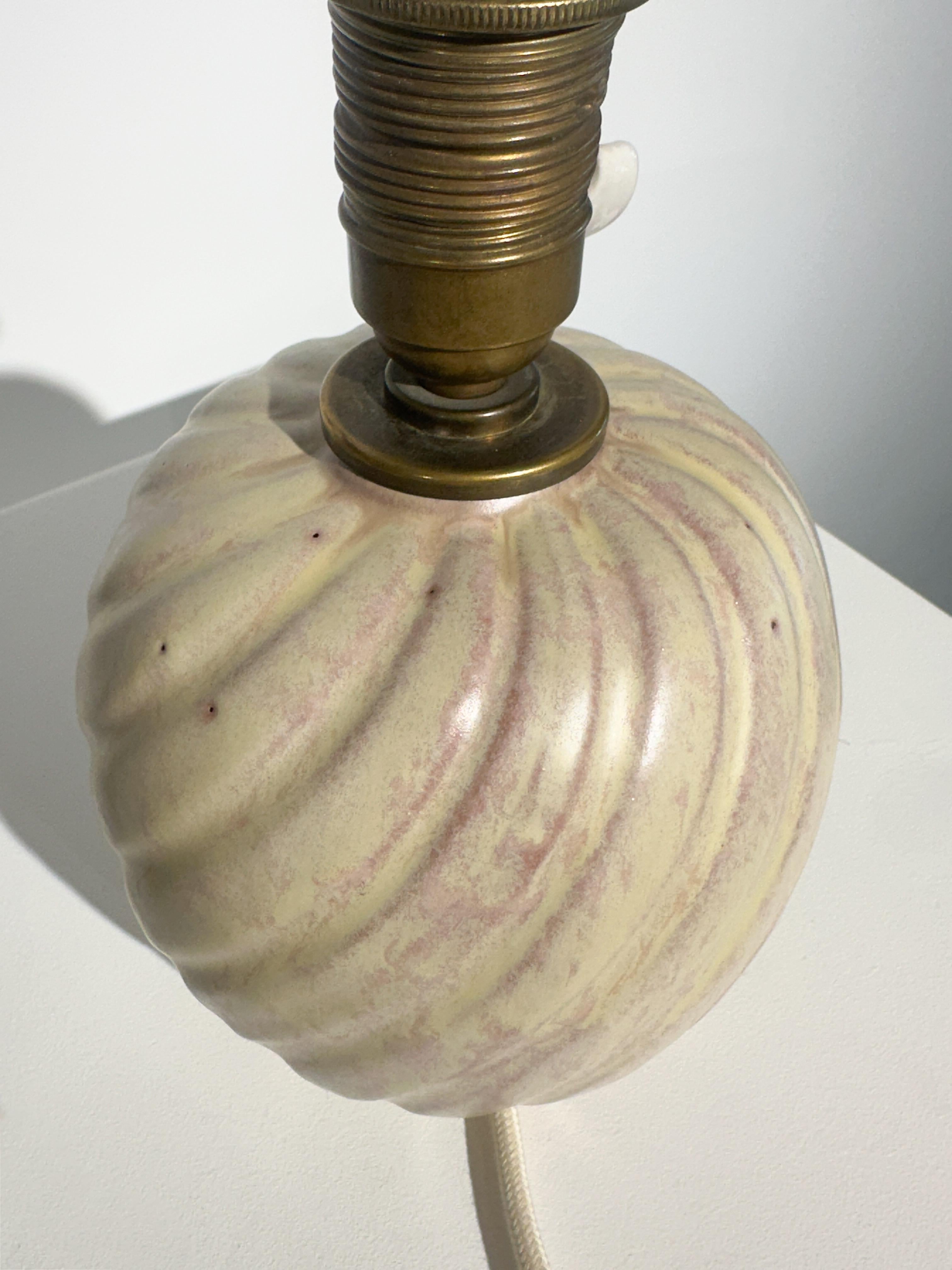 Anna Lisa Thomson Tischlampe Ekeby Keramik Schweden 1930er Jahre Wirbelglasur im Angebot 1