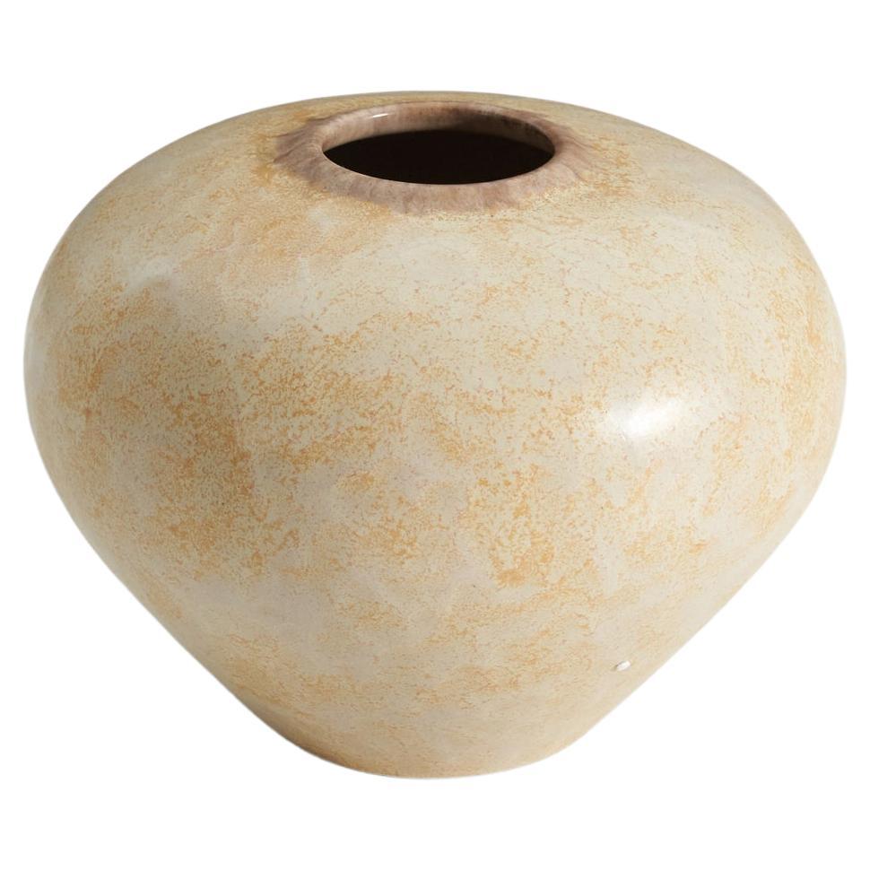 Anna-Lisa Thomson, Vase, Beige-Glazed Ceramic, Upsala-Ekeby Sweden 1940s