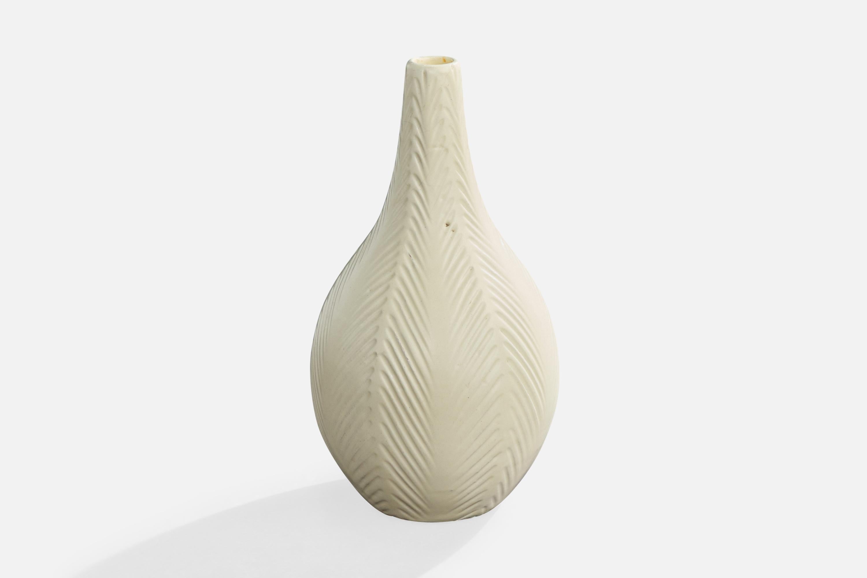 Scandinavo moderno Anna Lisa Thomson, Vase, Earhenware, Sweden, 1930s in vendita