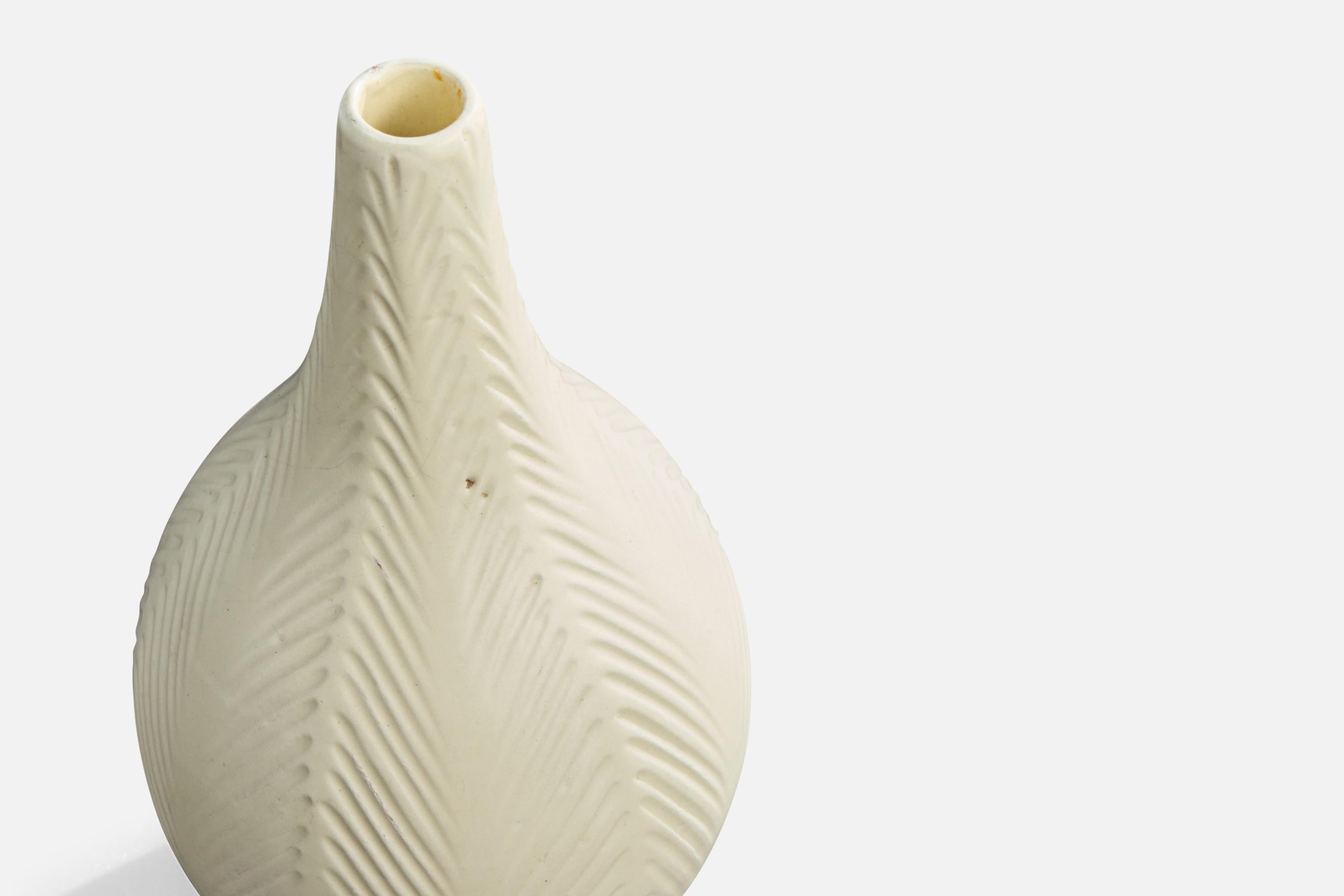 Anna Lisa Thomson, Vase, Earhenware, Sweden, 1930s In condizioni buone in vendita a High Point, NC