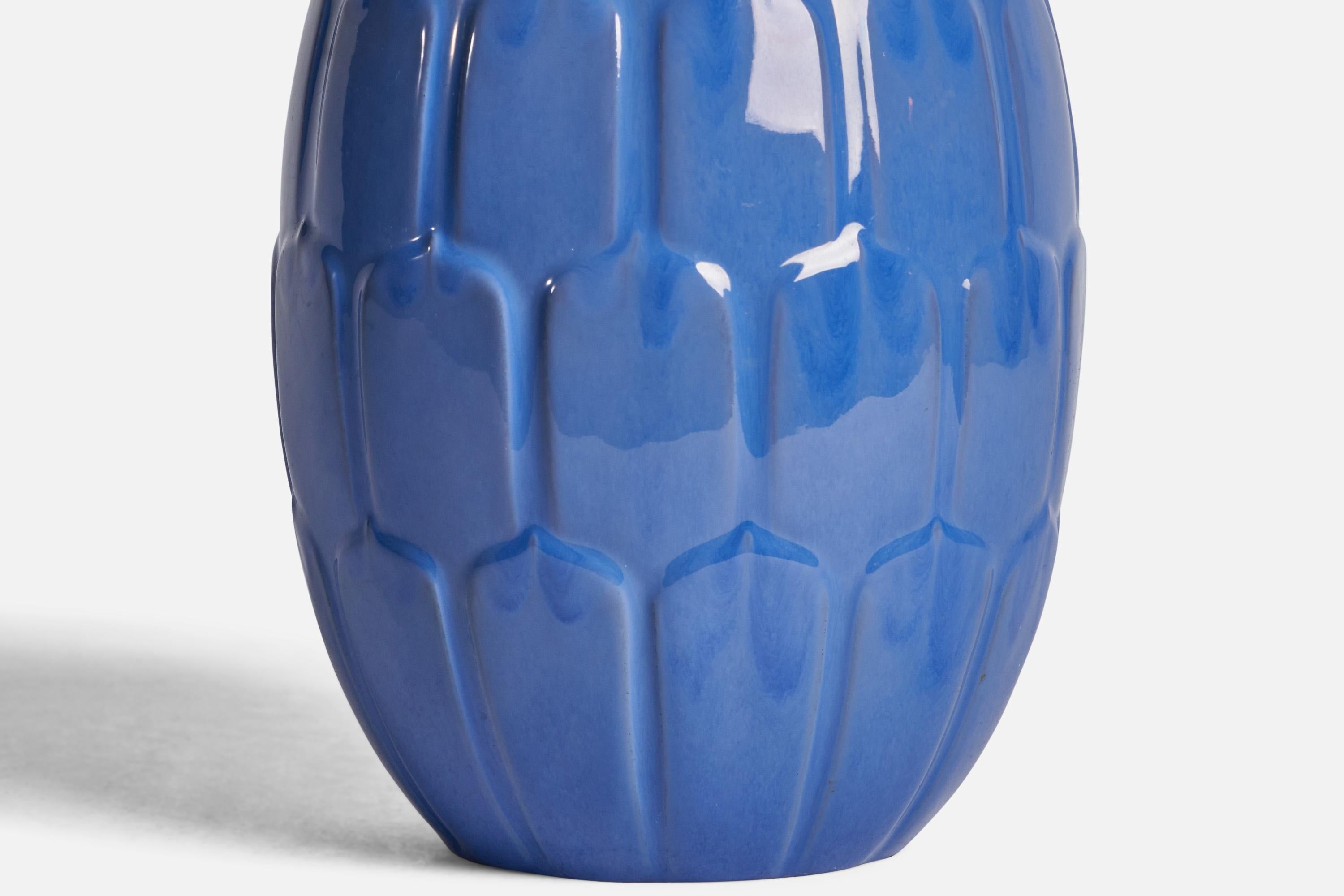 Anna-Lisa Thomson, Vase, Earthenware, Sweden, 1930s In Good Condition In High Point, NC
