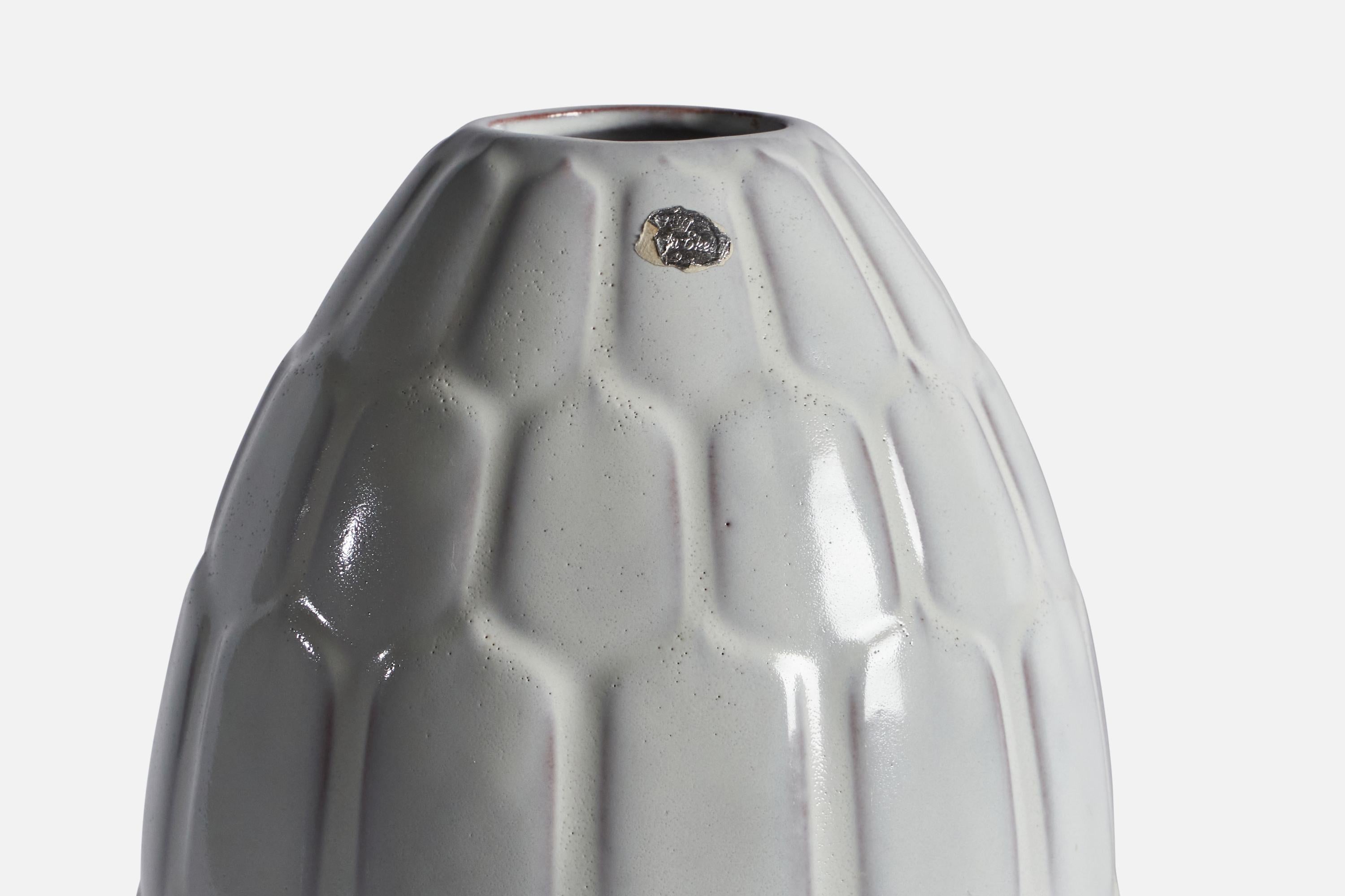 Vase Anna-Lisa Thomson, Faïence, Suède, années 1940 Bon état - En vente à High Point, NC