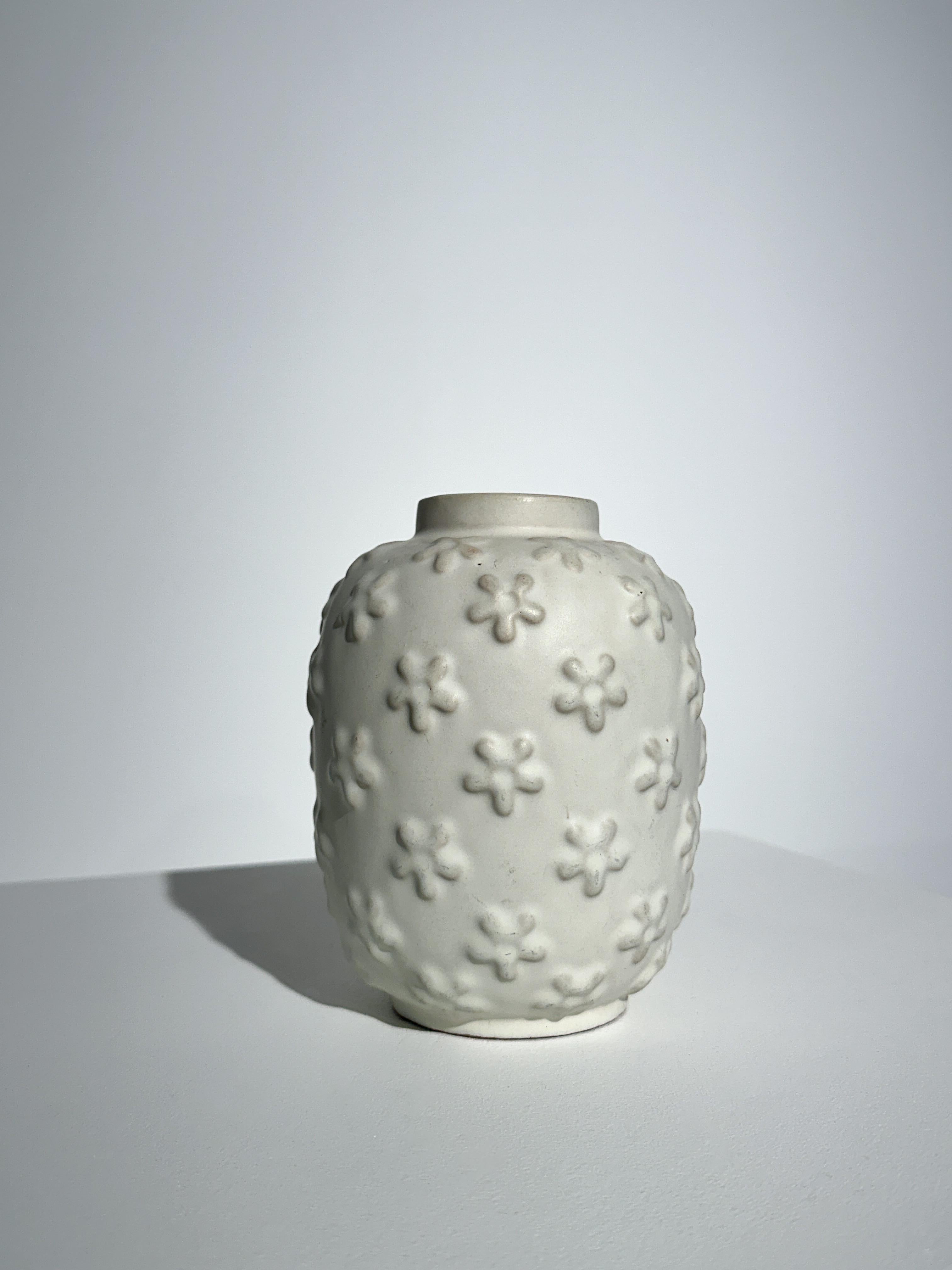 Swedish Anna Lisa Thomson Vase Ekeby Sweden Flower Relief White Glaze15  1930s For Sale
