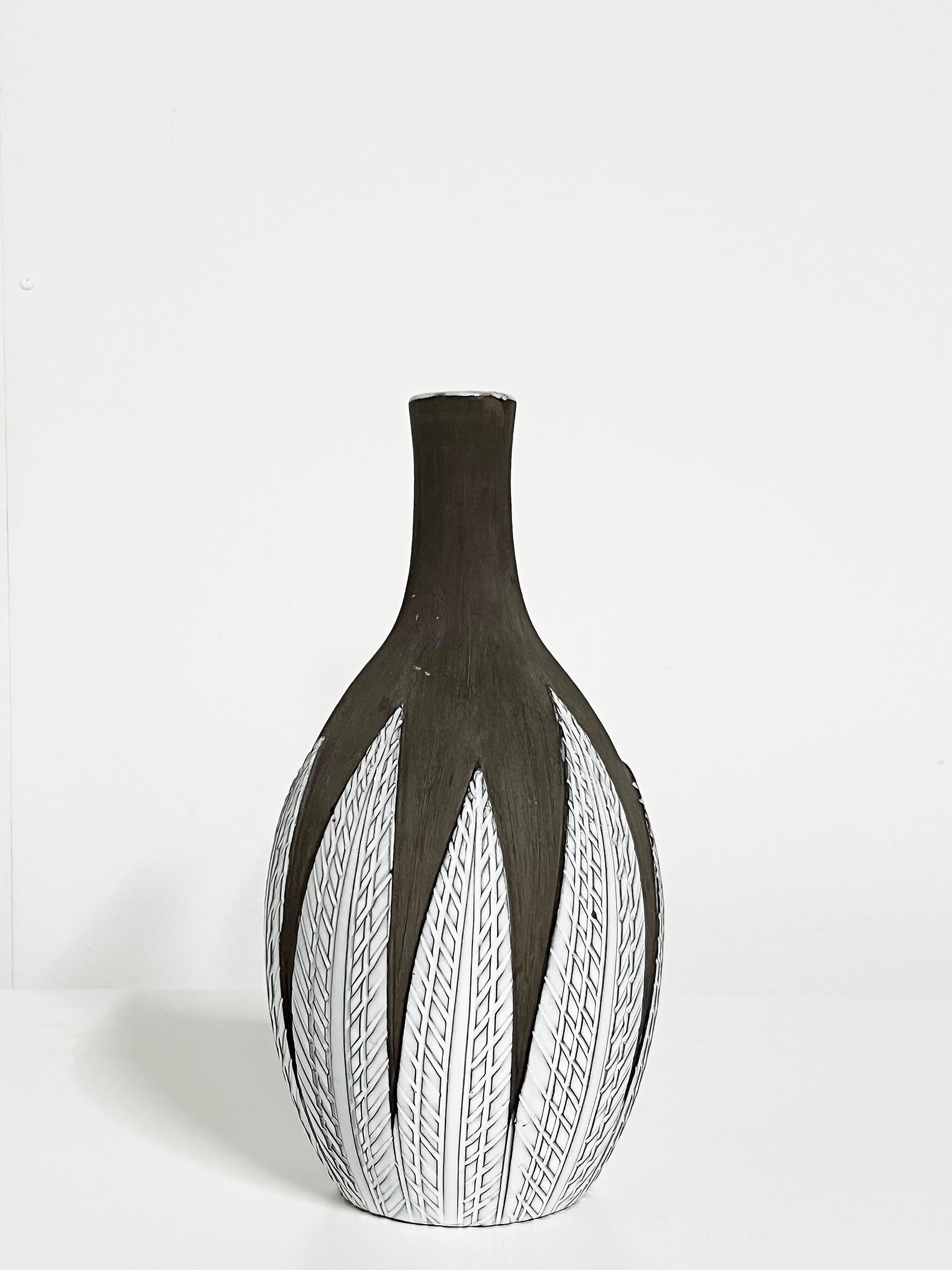 Modern Scandinavian Anna-Lisa Thomson Vase 
