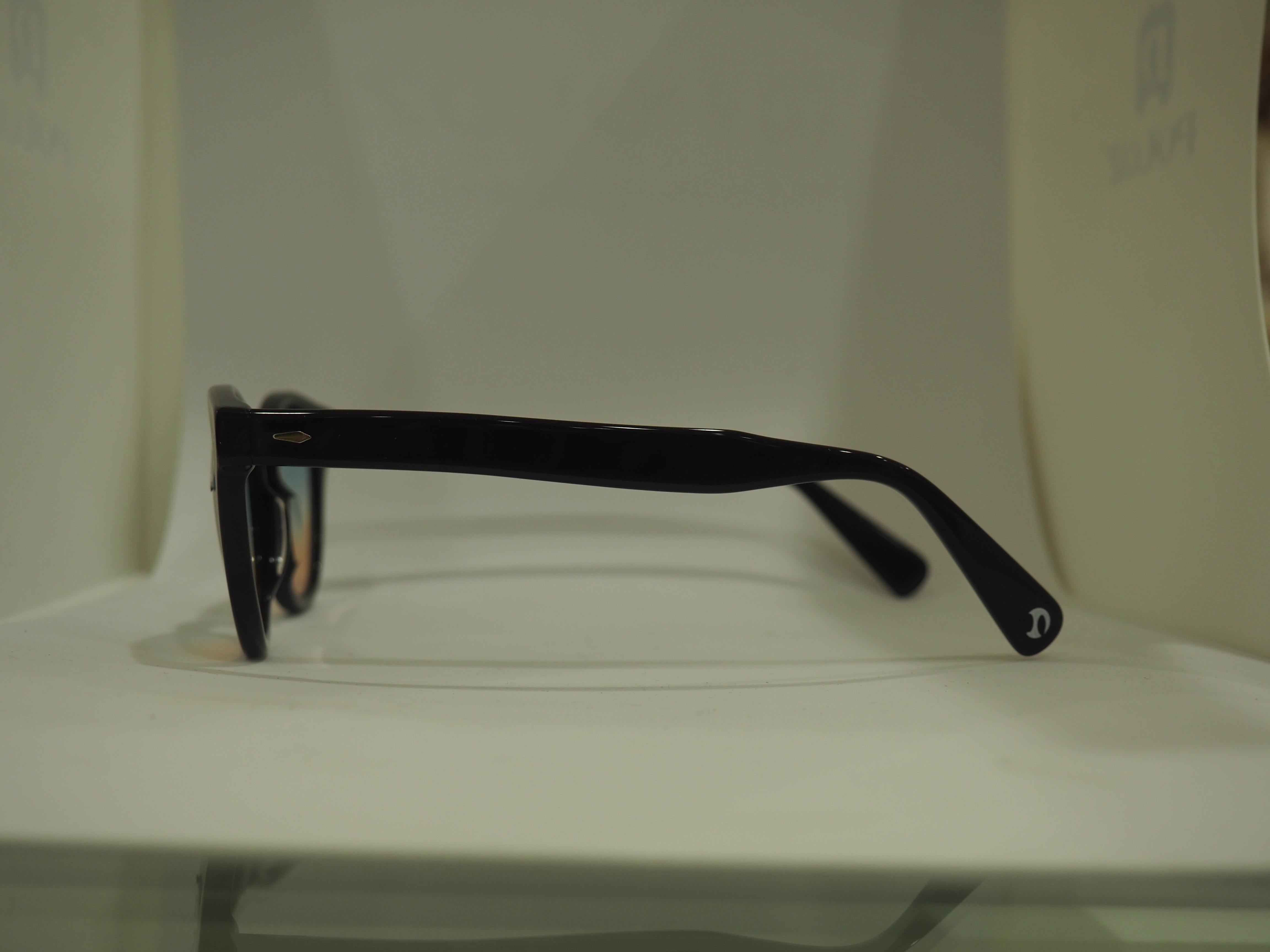 Women's or Men's Anna Maria Brunelli bicolour lens sunglasses