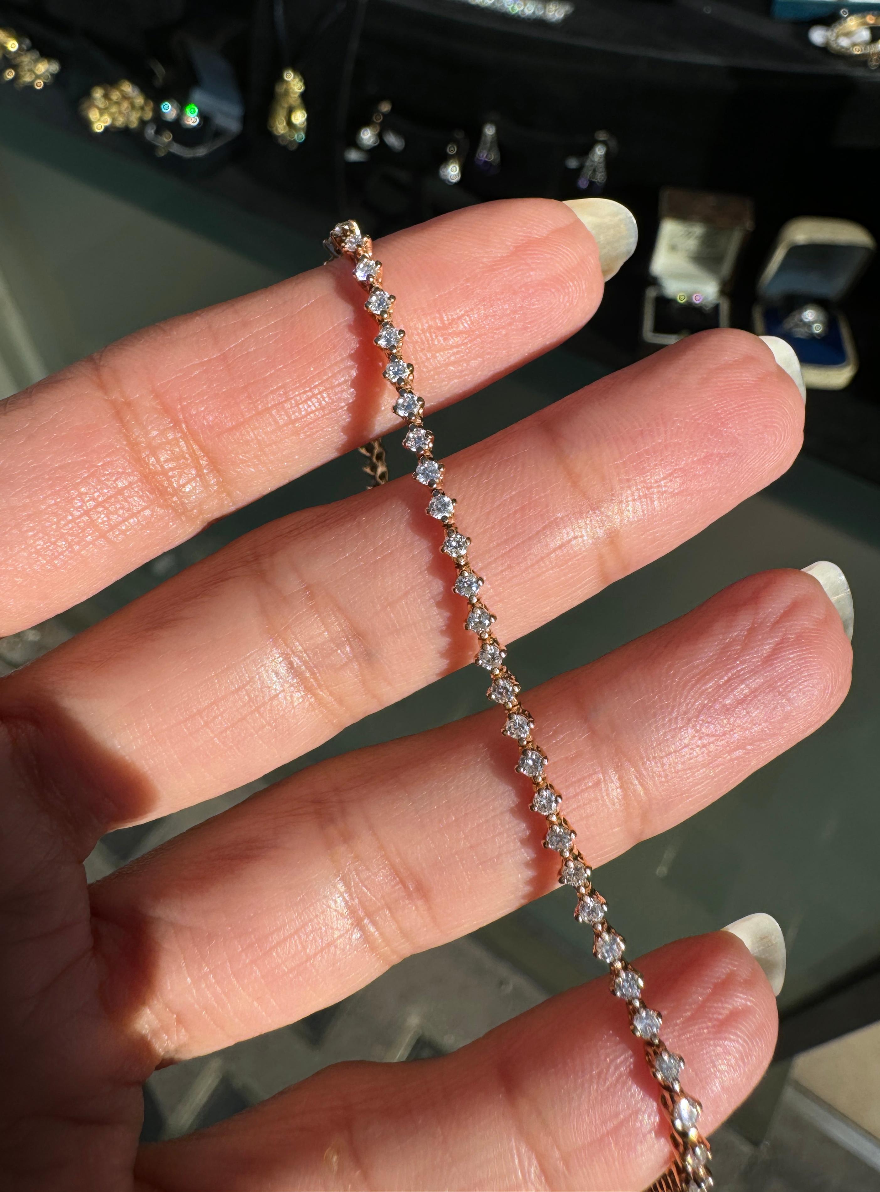 Moderno Anna Penelope Mini Bracciale Tennis con diamanti e oro rosa 18 carati in vendita