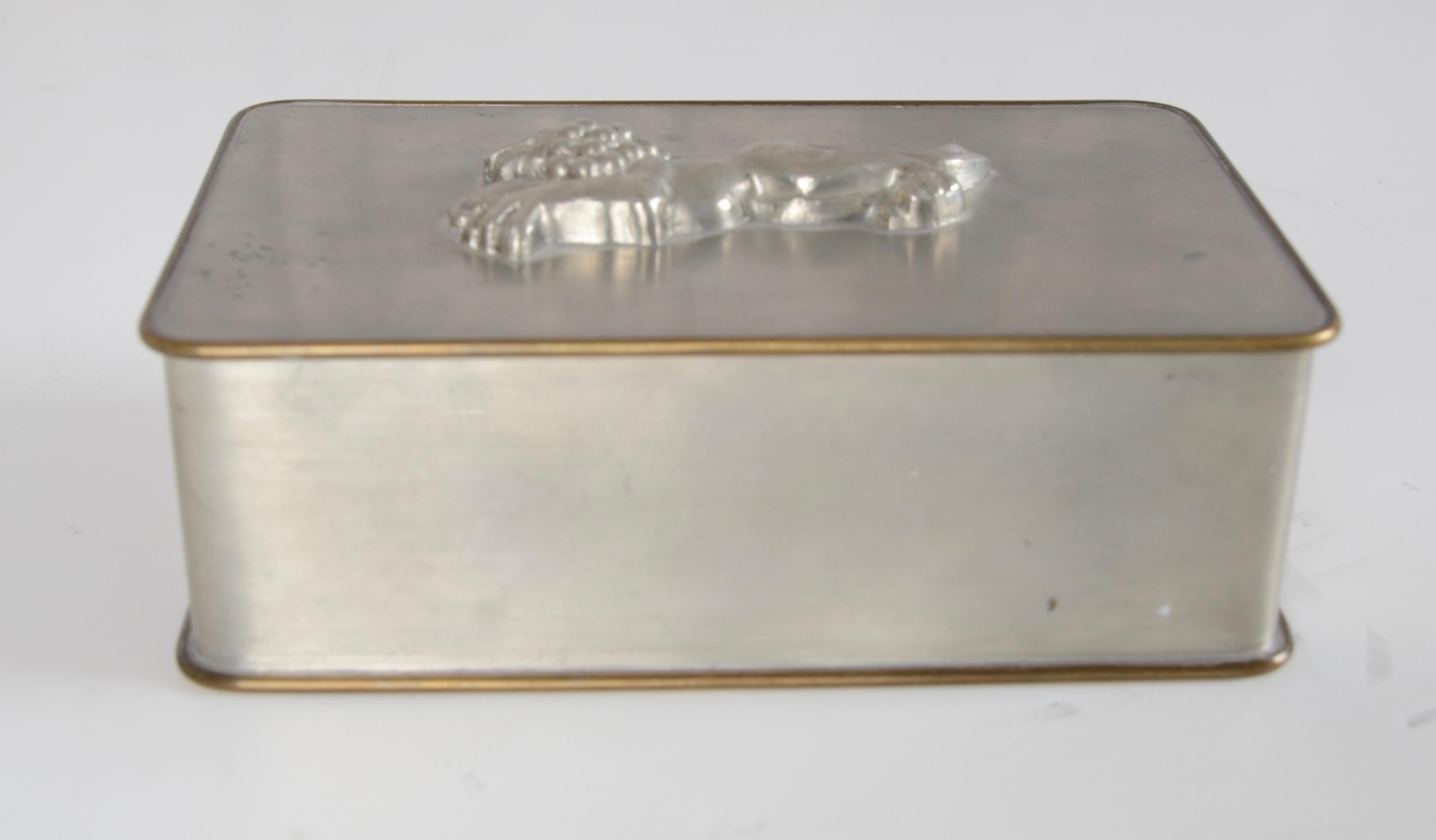 Anna Petrus, Caja de peltre, Firma Svenskt Tenn, 1929 principios del siglo XX en venta