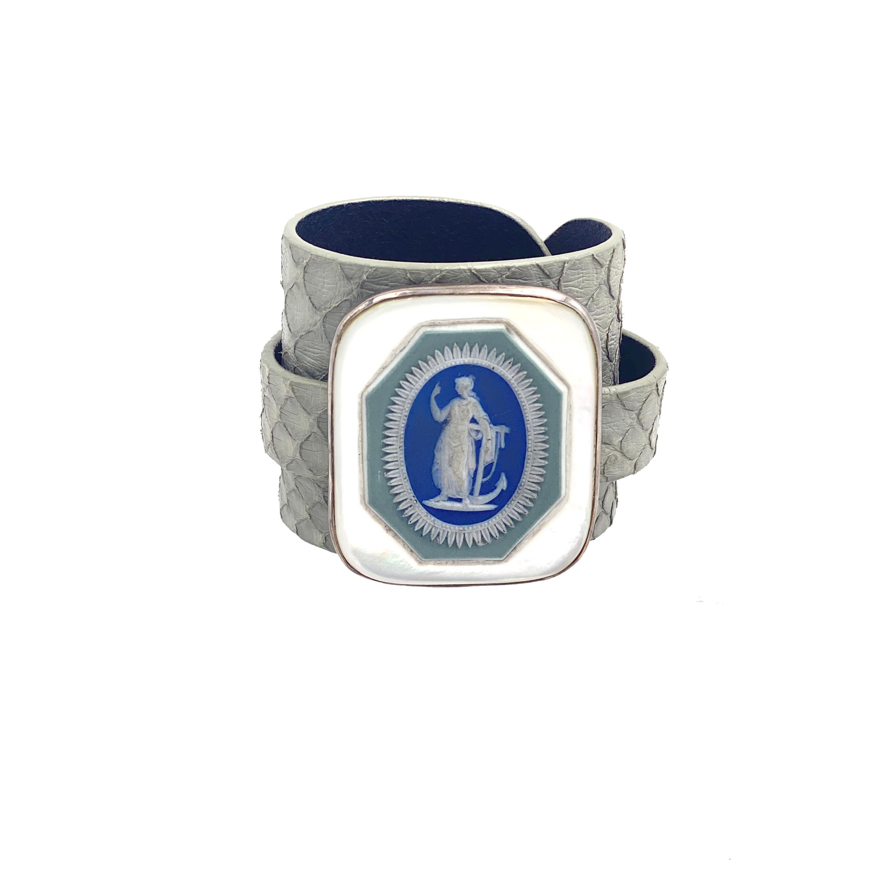 Anna Porcu 19th Century Unique Wedgewood Hope Cameo Bracelet In New Condition For Sale In Jackson, WY