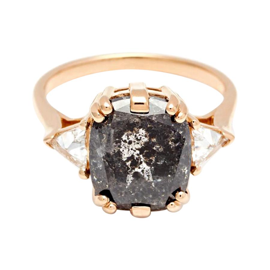 Anna Sheffield 14k Yellow Gold 5.55 Carat Black Diamond Bea Three Stone Ring For Sale