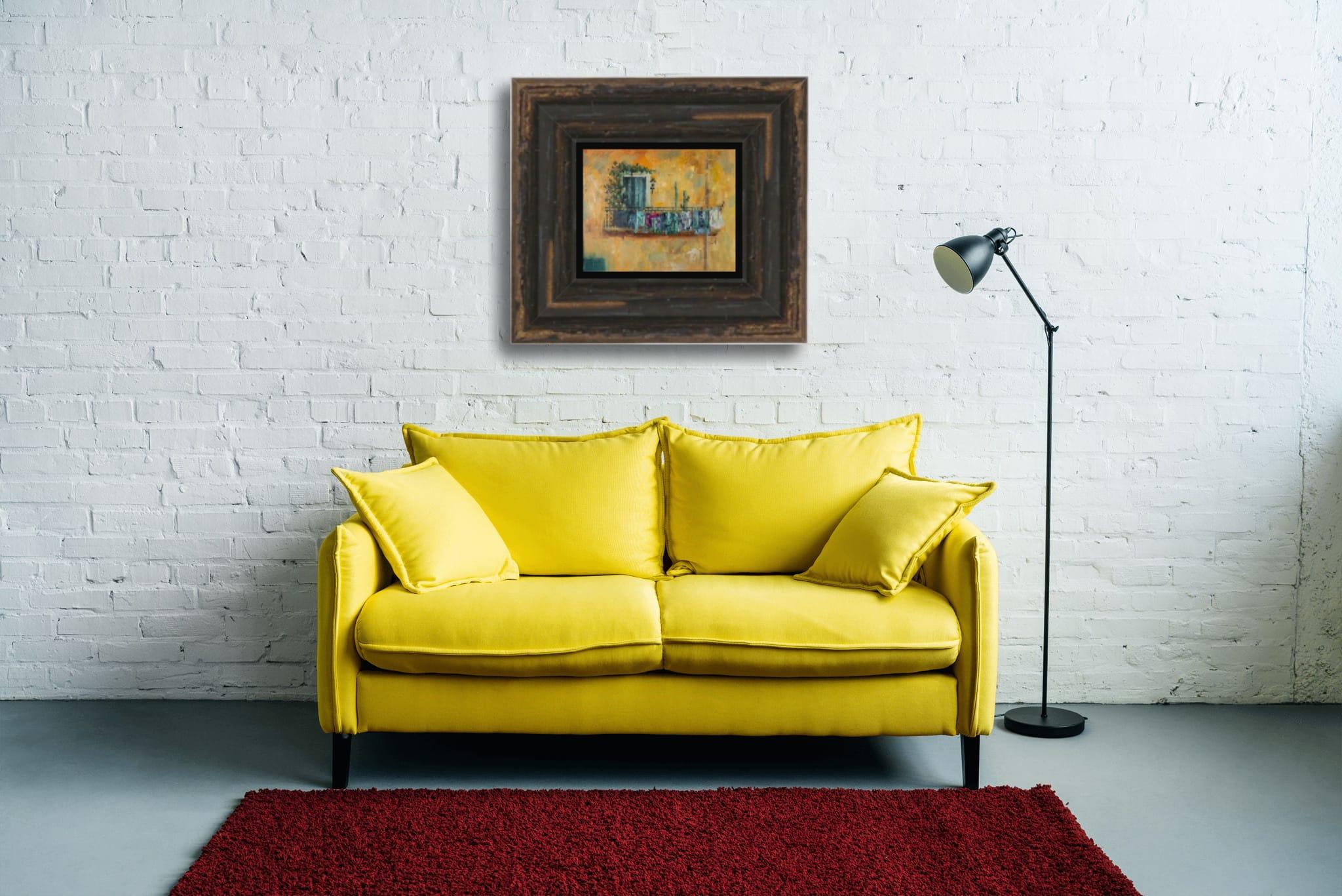Balcon dans la vieille ville de Vintimille. Italie, jaune, bleu, balcon, mer, été en vente 9