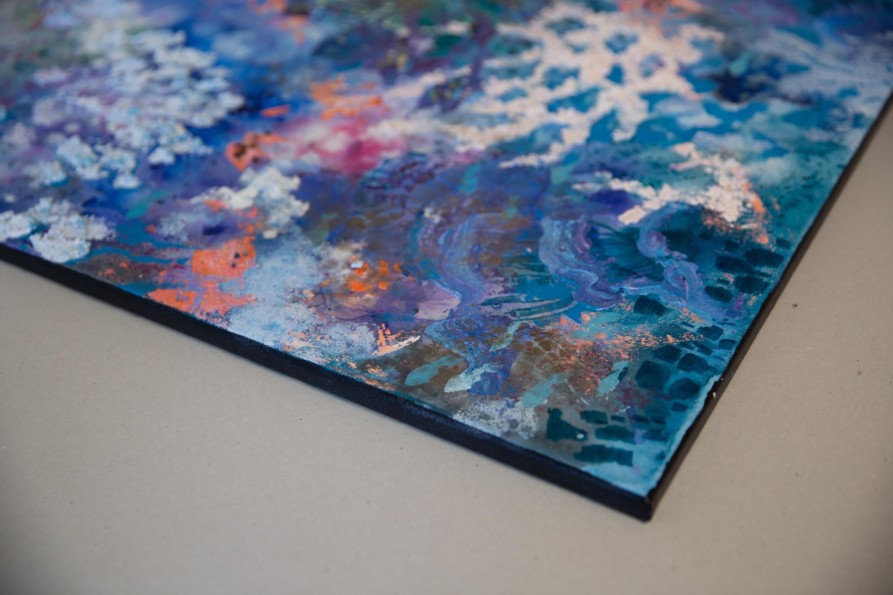 Unterwasserwelt. Acrylgemälde, großformatig, vertikal, abstrakt und abstrakt für Inneneinrichtung – Painting von Anna Shesterikova