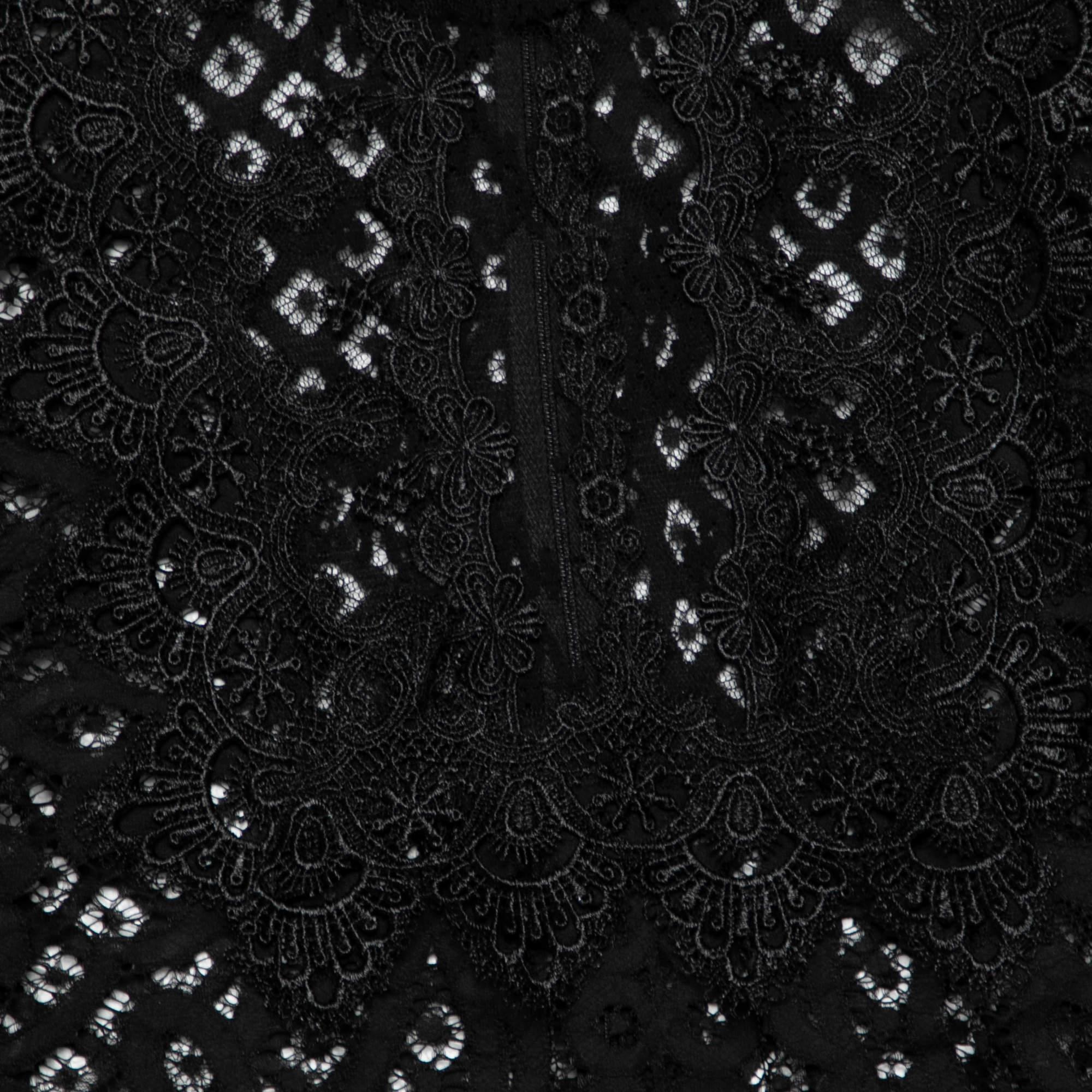 Anna Sui Black Lace Ruffle Trimmed Long Sleeve Blouse M In New Condition For Sale In Dubai, Al Qouz 2
