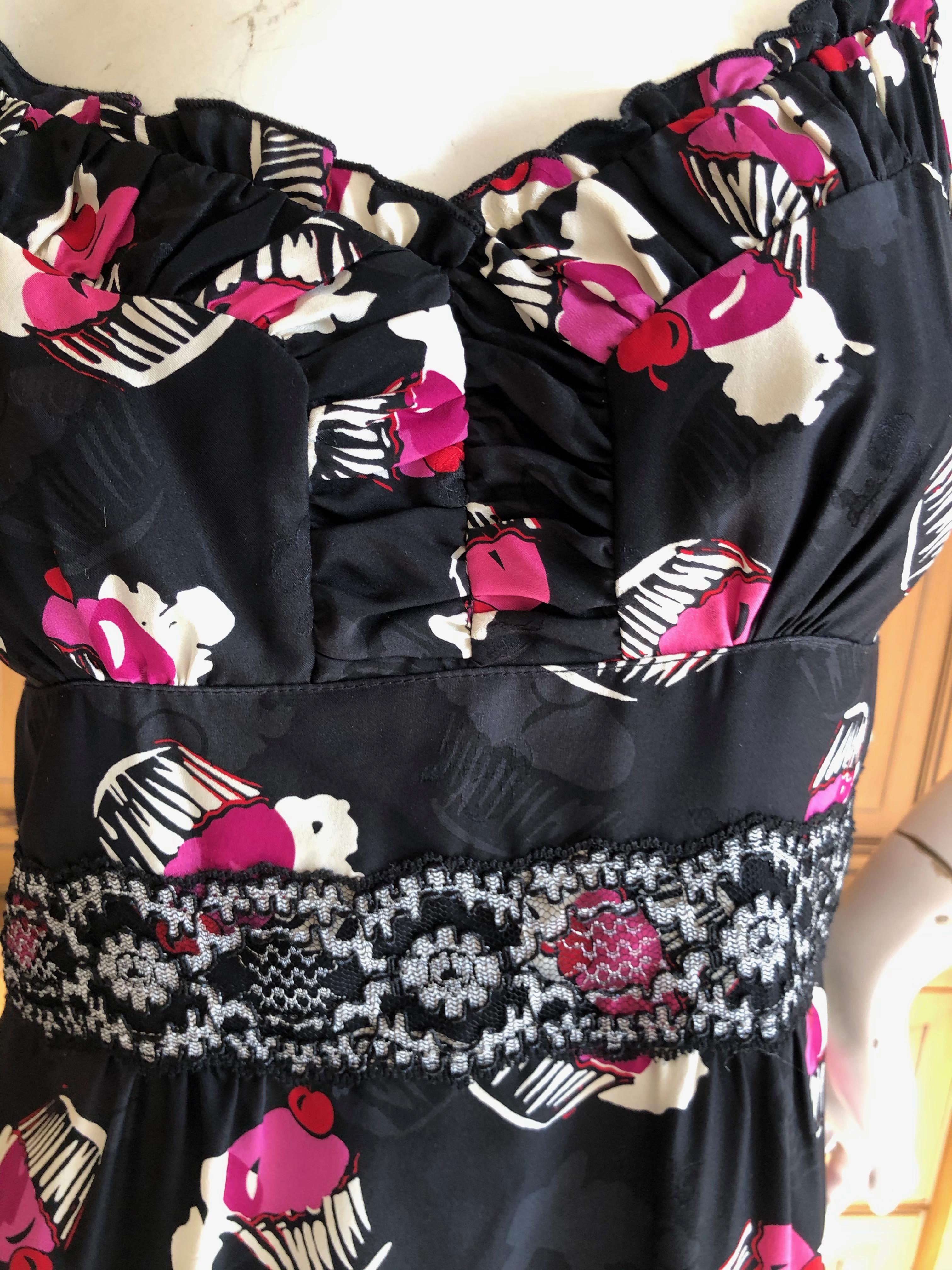 Anna Sui Vintage Silk Cupcake Pattern Party Dress In Excellent Condition For Sale In Cloverdale, CA
