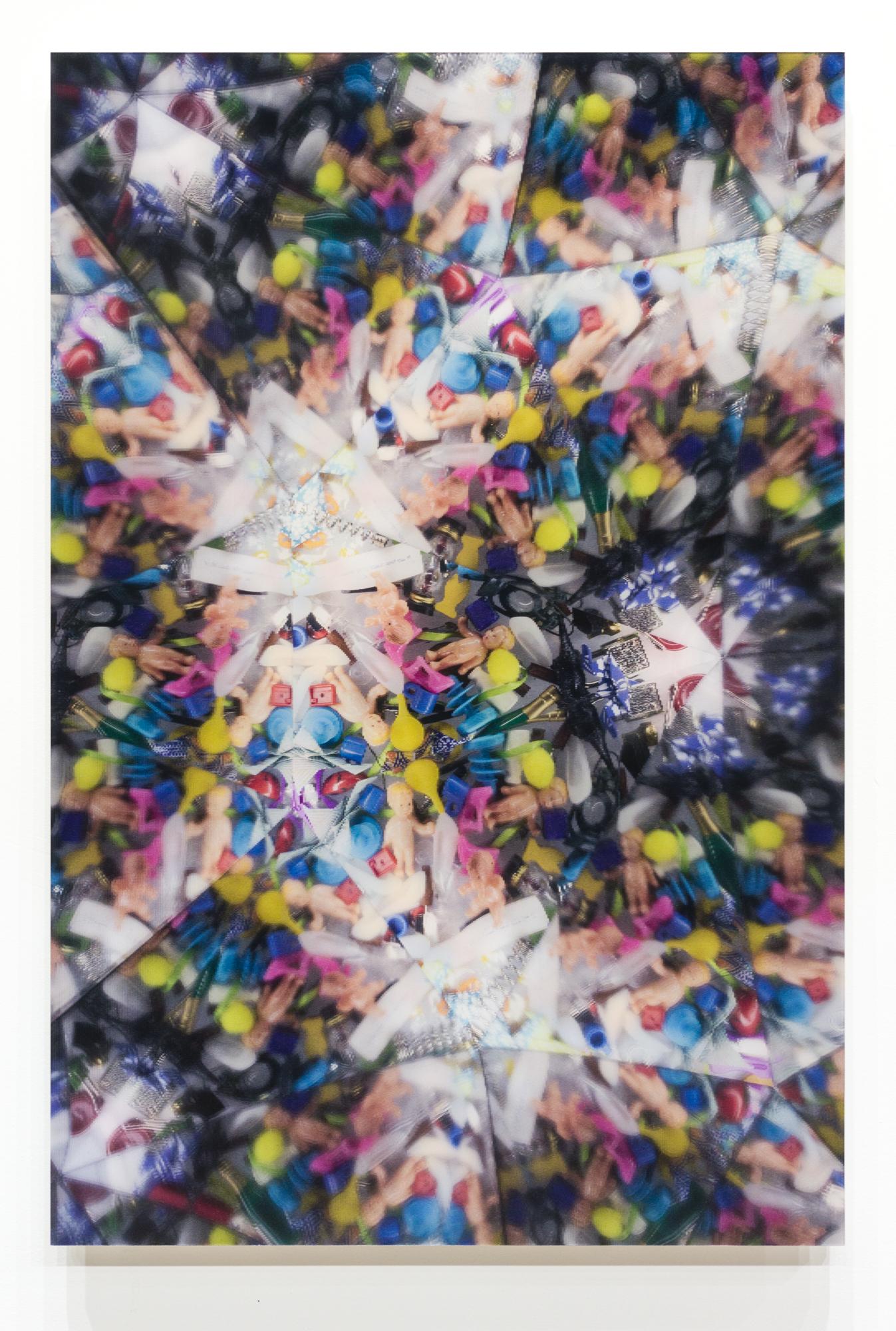 „In Praise of Entropy (Ohne Titel #8)“, Lentikular, Kaleidoskop, Übergänge (Braun), Color Photograph, von Anna Tas