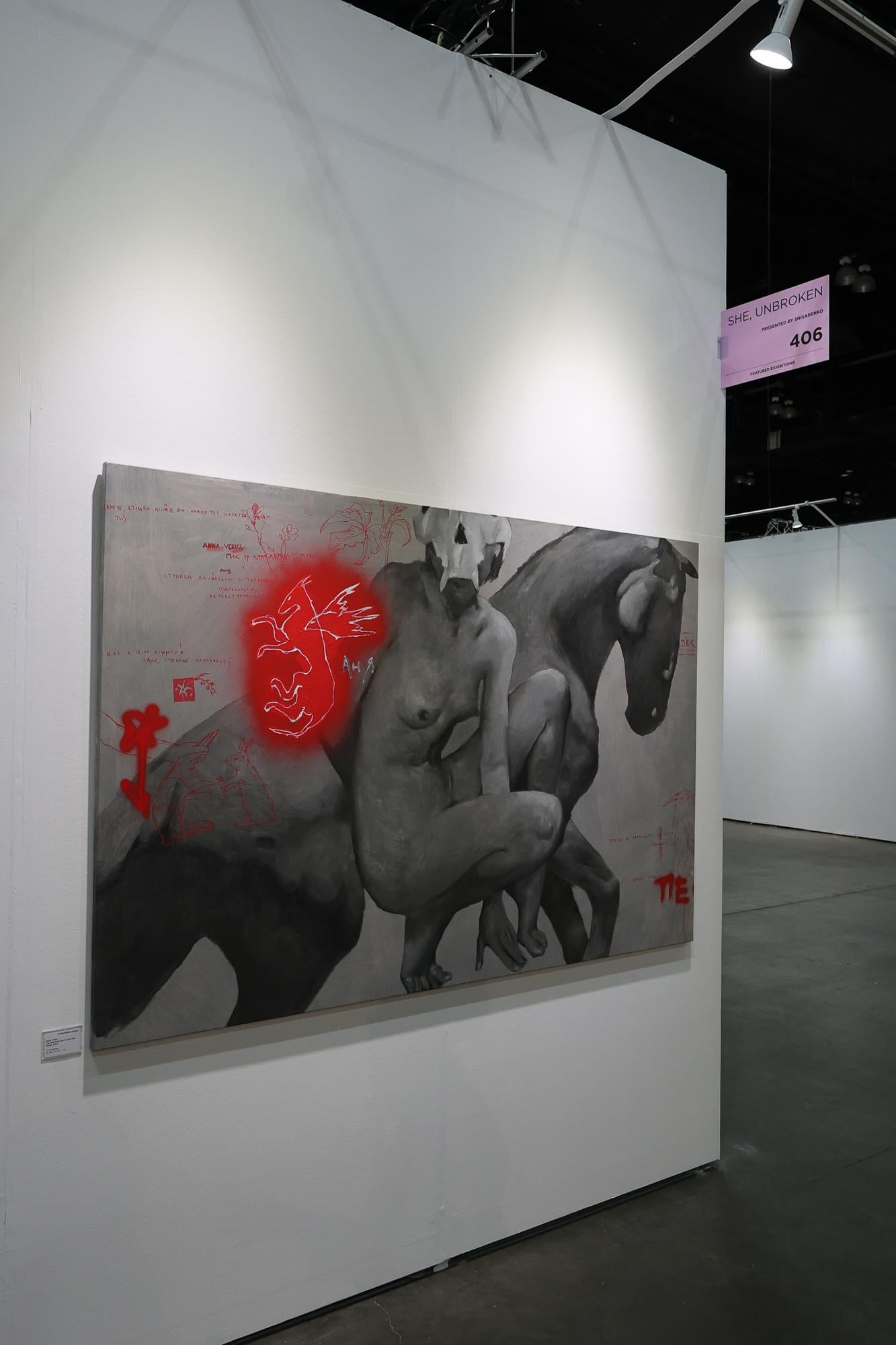 Grand nu mythique femme et cheval, peinture à l'huile surréaliste en gris, blanc,  Rouge en vente 1