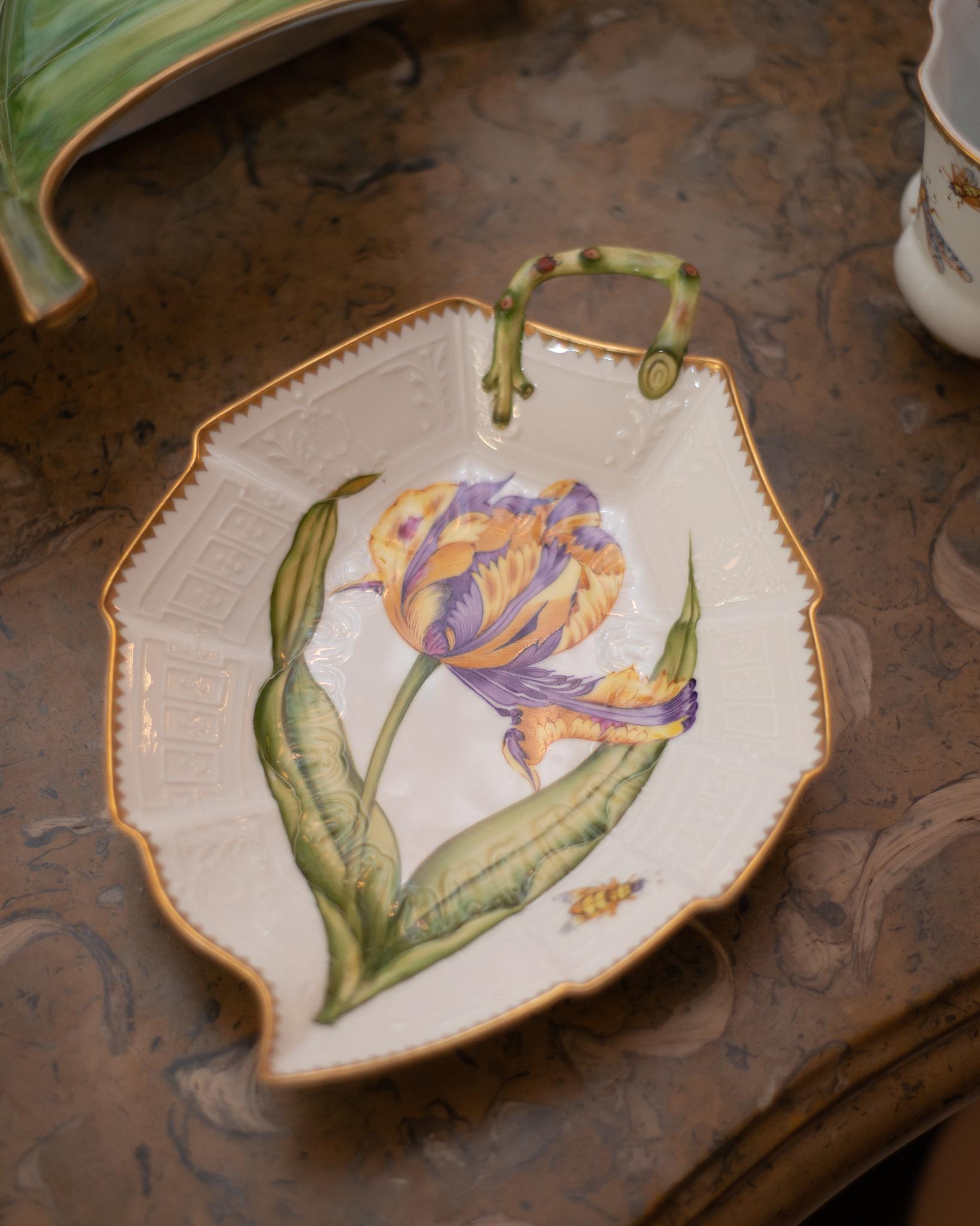 American Anna Weatherley Designs Hand-Painted Leaf-Shaped Tray with Handle For Sale
