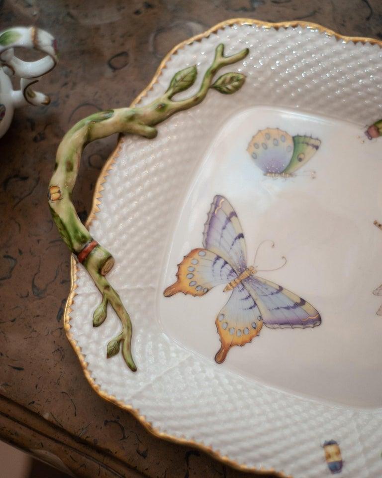 Anna Weatherley Designs Handbemaltes Serviertablett mit Griffen (amerikanisch) im Angebot