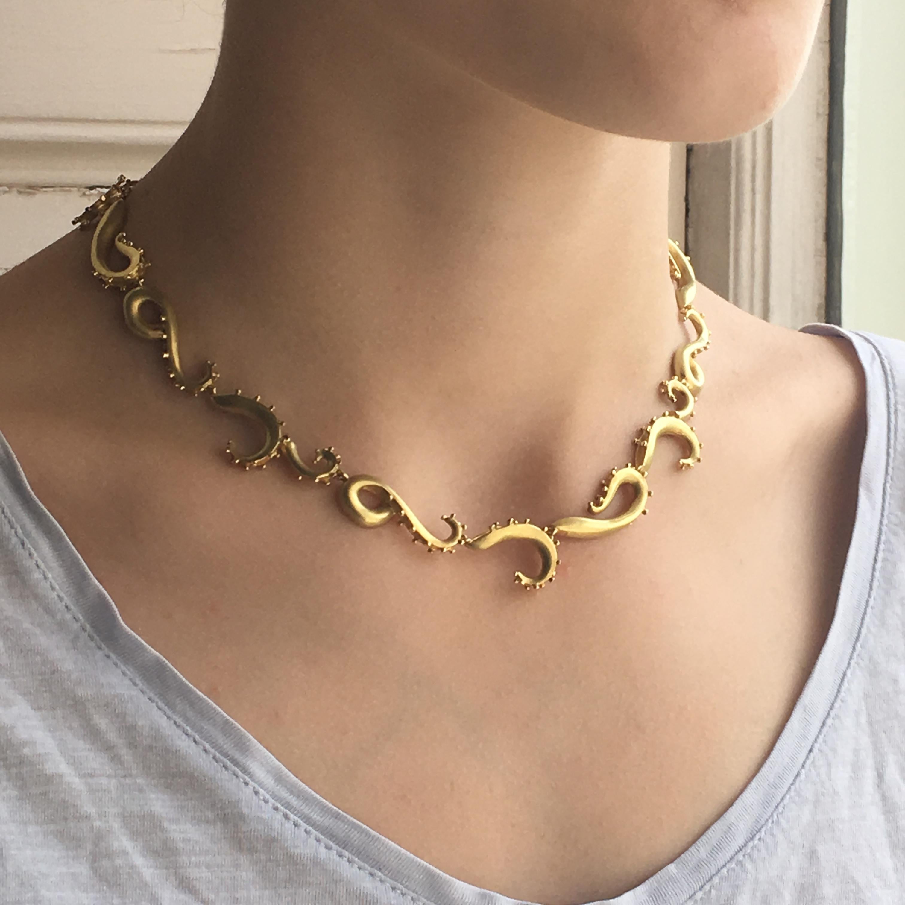 Contemporary Annabel Eley 18 Karat Yellow Gold Tentacle Necklace For Sale
