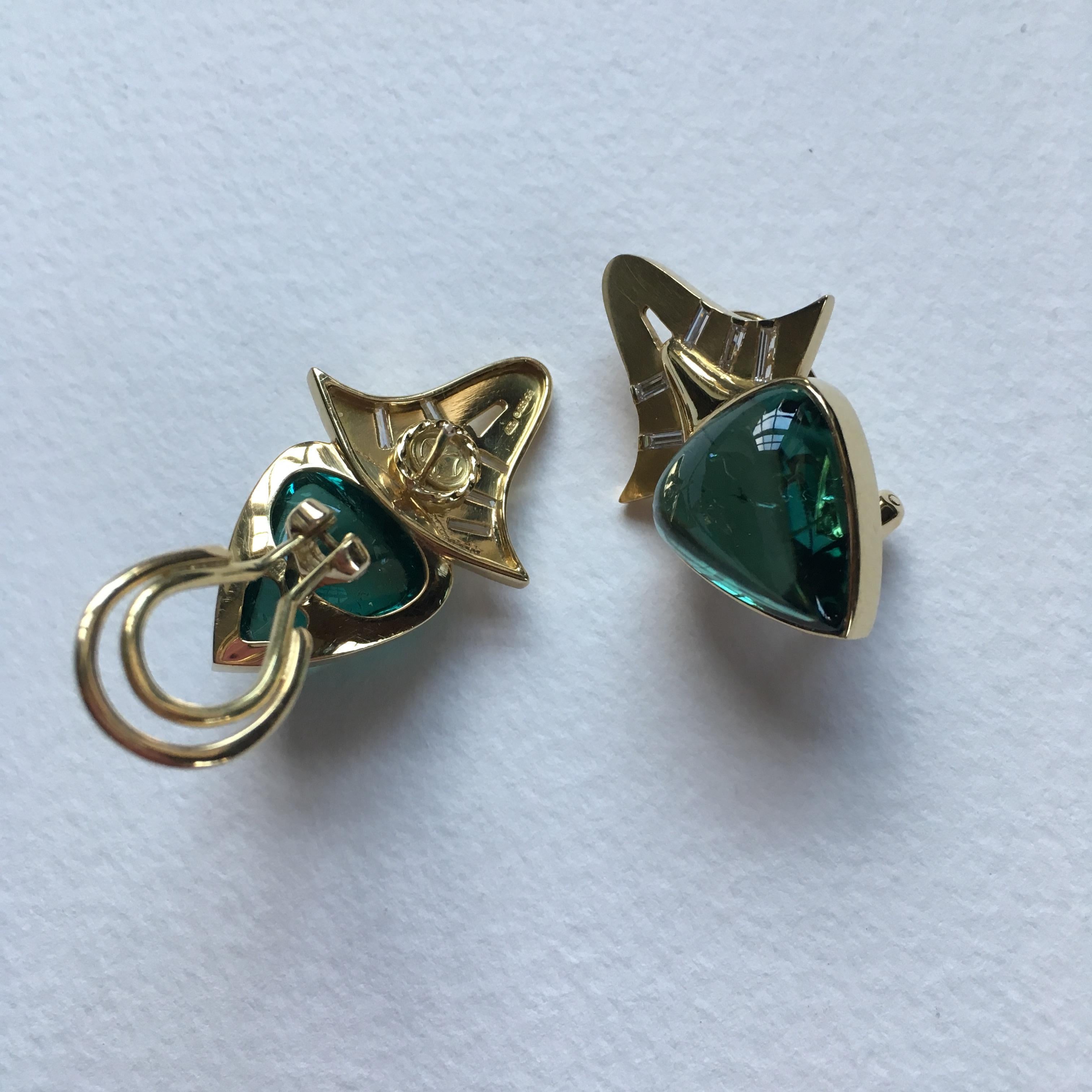 Annabel Eley Green Tourmaline Cabochons Baguette Diamonds 18 Karat Gold Earrings In New Condition For Sale In Huntingdon, GB