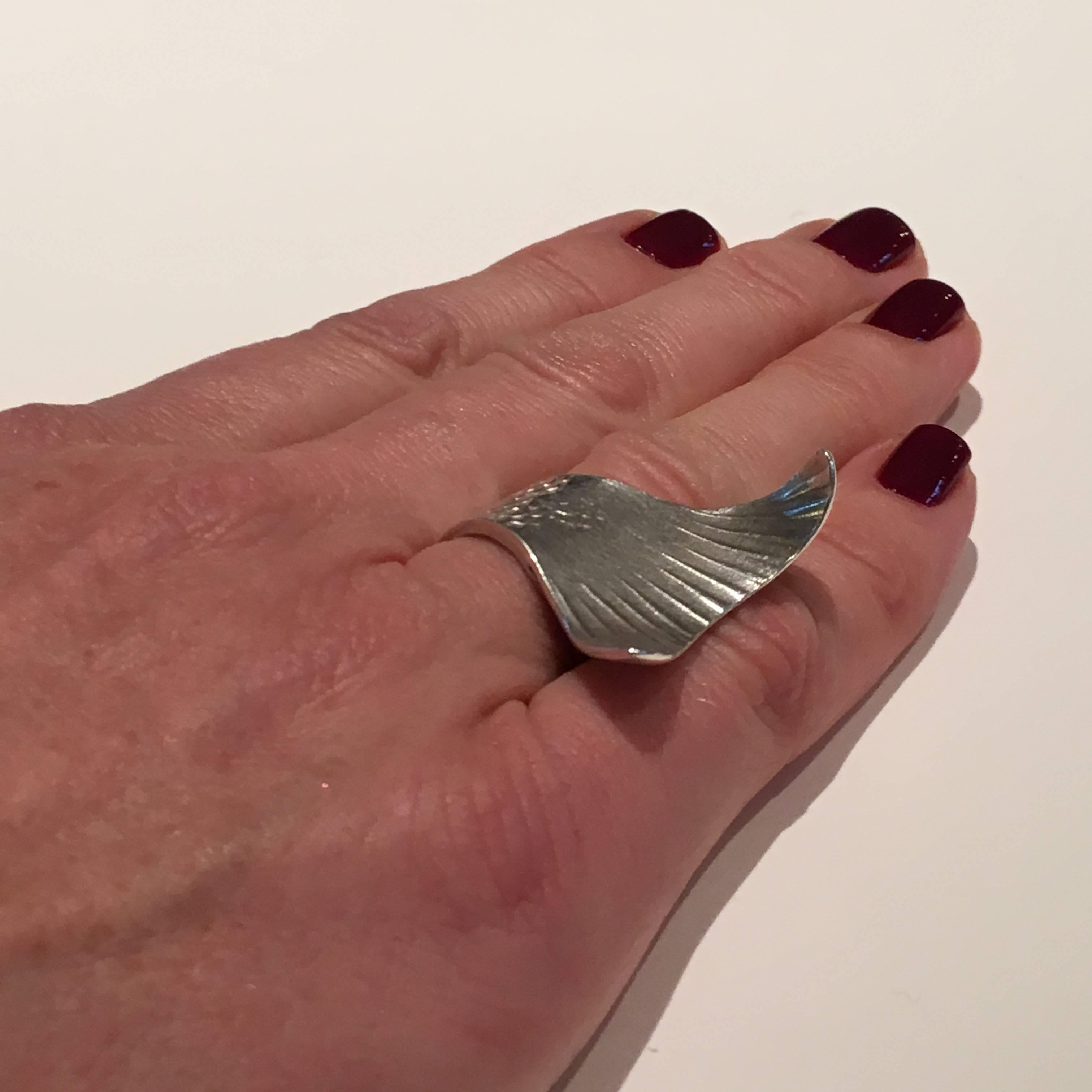 Contemporary Annabel Eley Silver Mermaid Tail Cocktail Ring For Sale