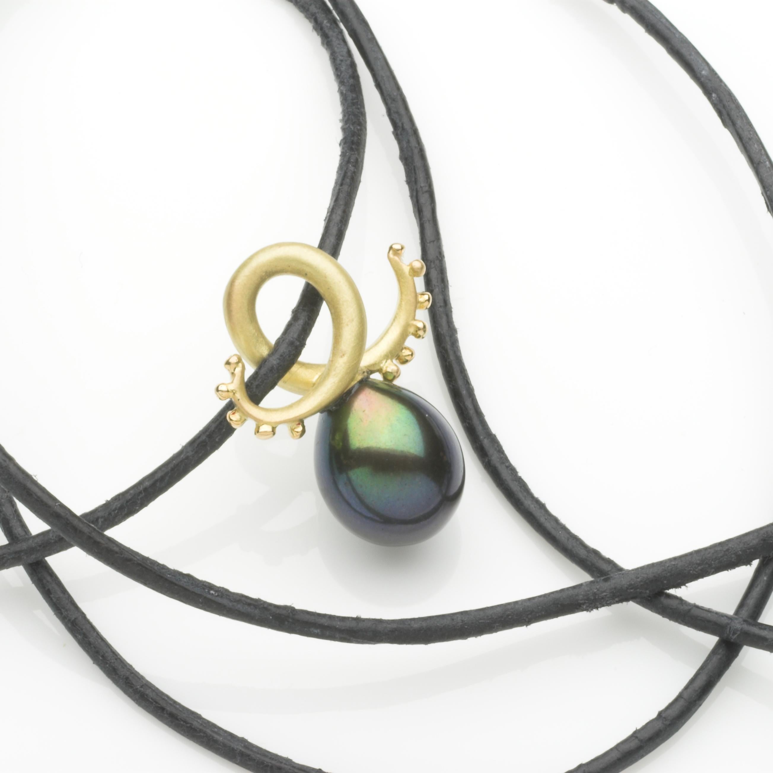 Contemporary Annabel Eley Yellow Gold Pendant with a Black Drop Pearl For Sale