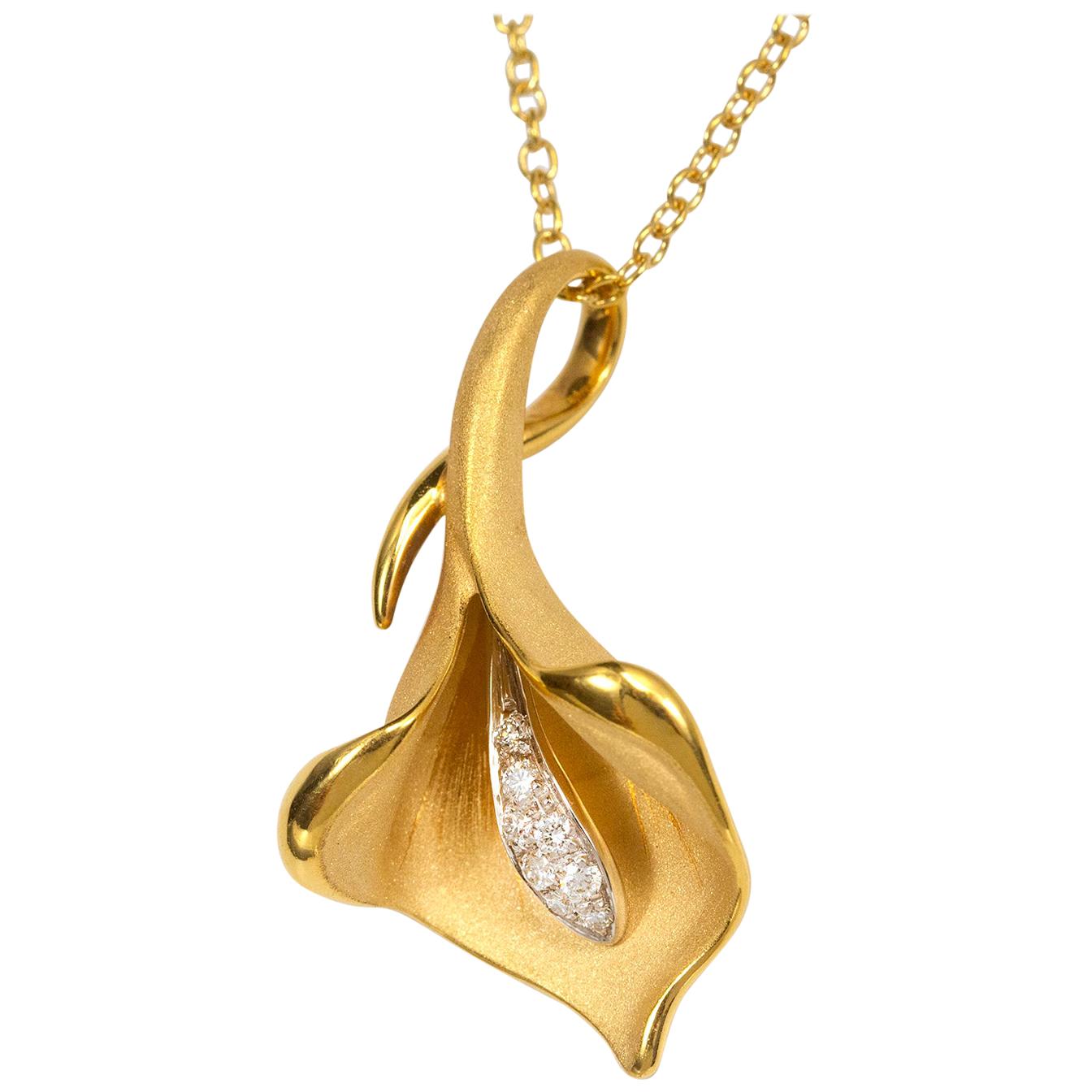 Annamaria Cammilli "Calla" Pendant Necklace with Diamonds in 18 Karat Gold For Sale