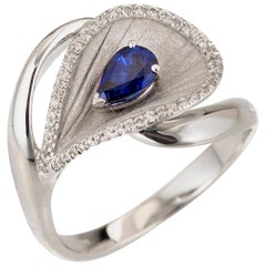 Annamaria Cammilli "Premiere" Ring with a Blue Sapphire in 18 Karat White Gold