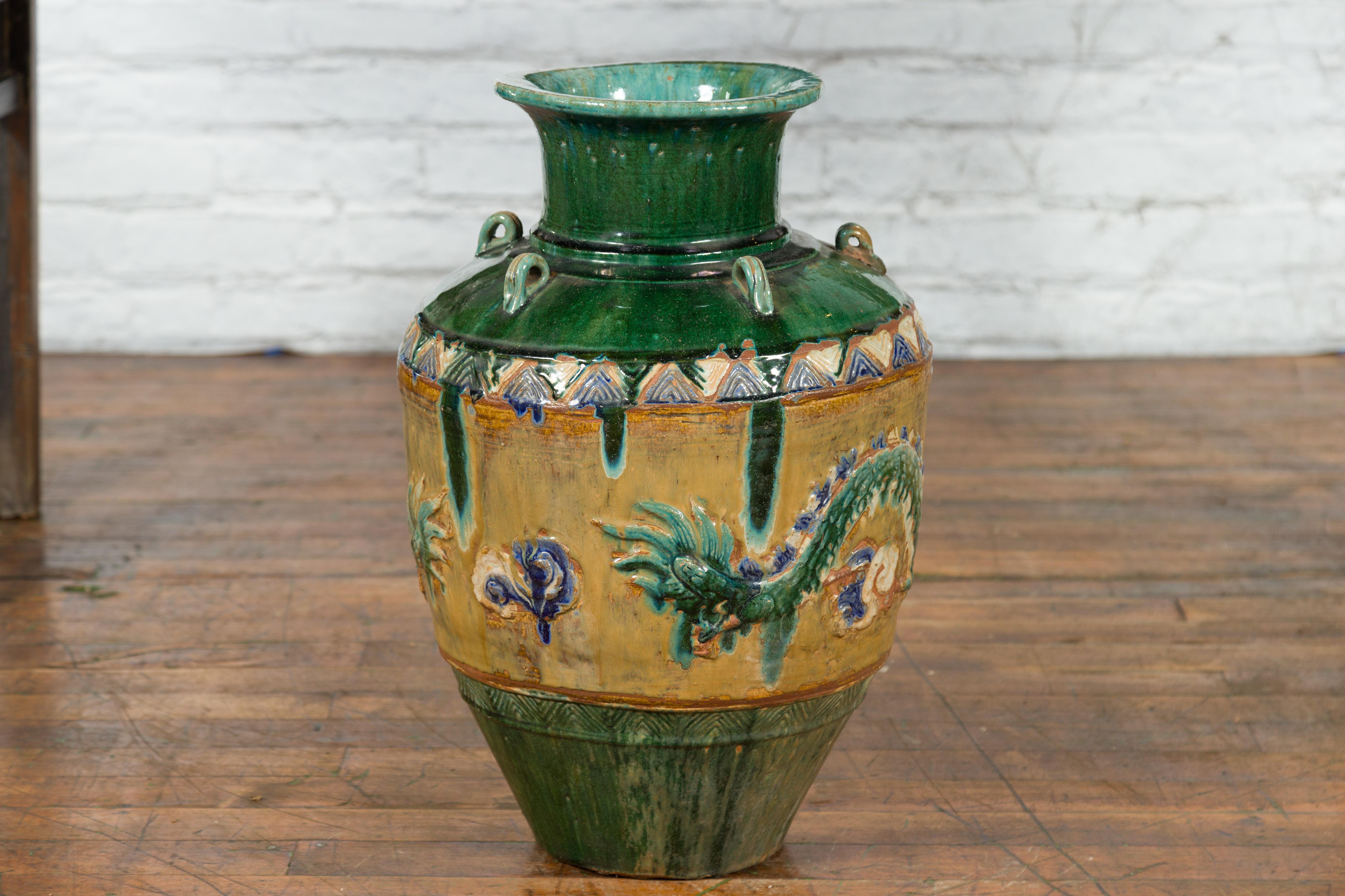 Annamese 17th Century Green Glazed Water Jar with Raised Dragon Motifs In Good Condition In Yonkers, NY