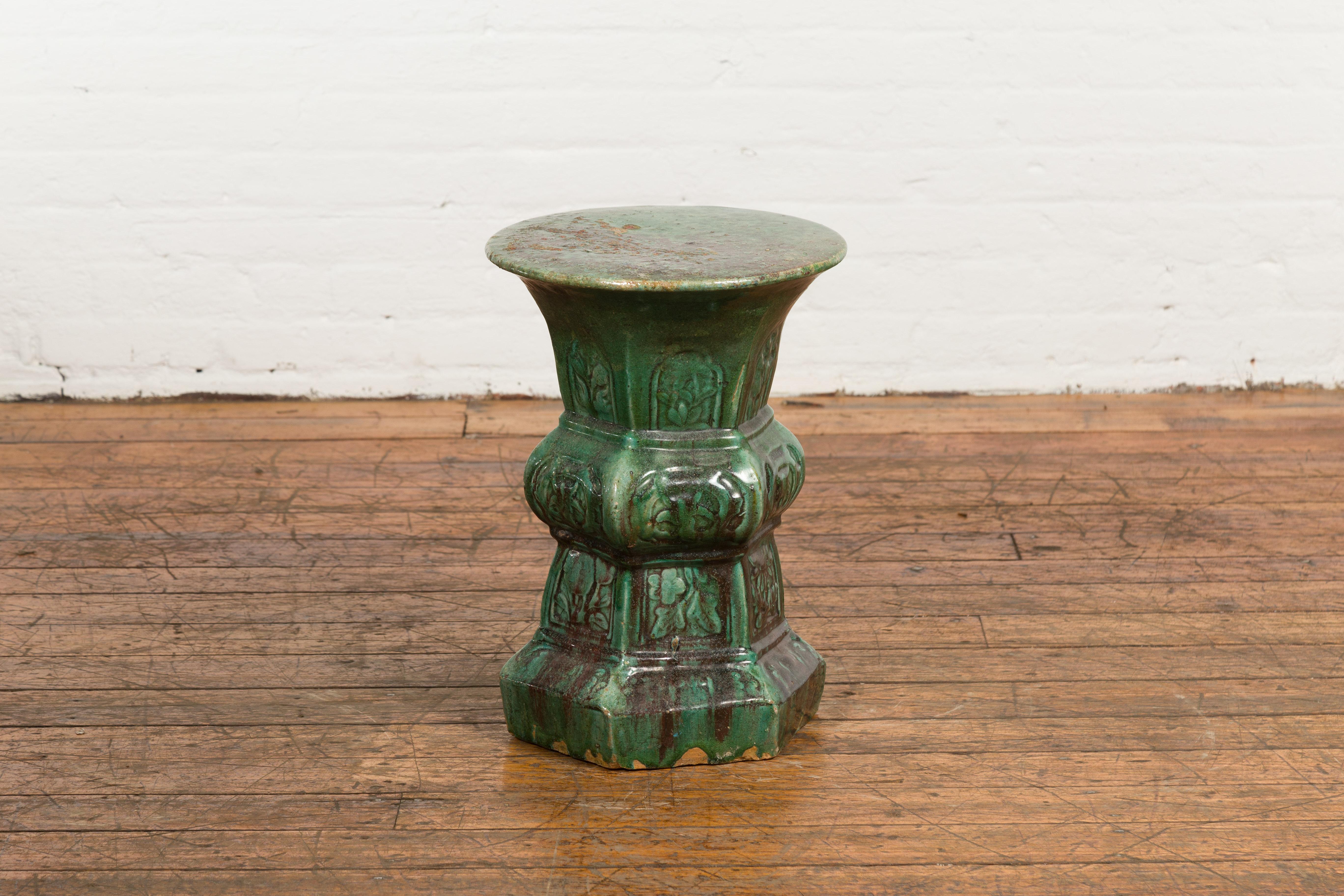 Vietnamese Annamese 19th Century Green Glazed Hourglass Garden Seat with Floral Décor