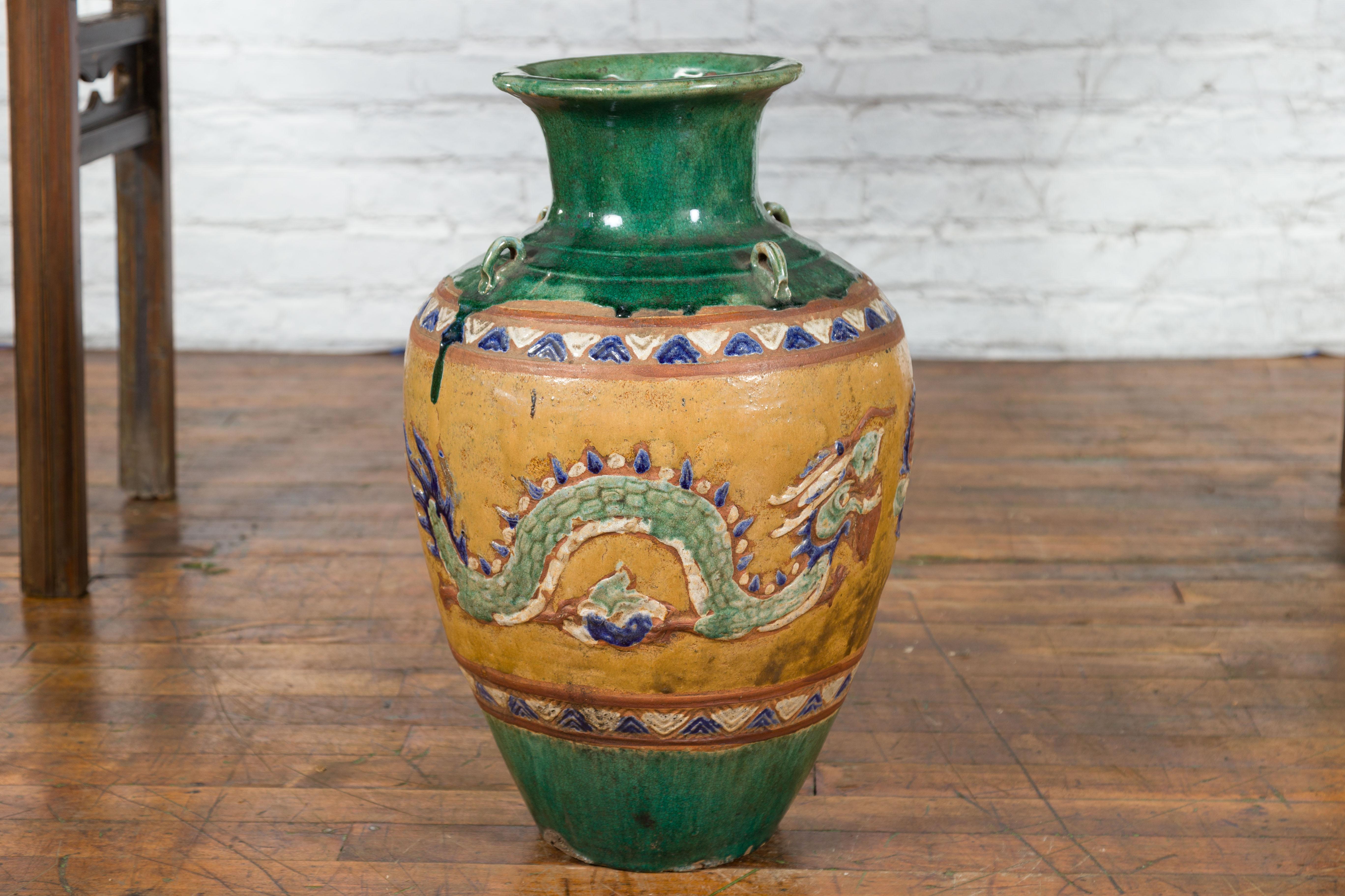 Annamese 19th Century Green Glazed Water Jar with Raised Dragon Motifs In Good Condition For Sale In Yonkers, NY